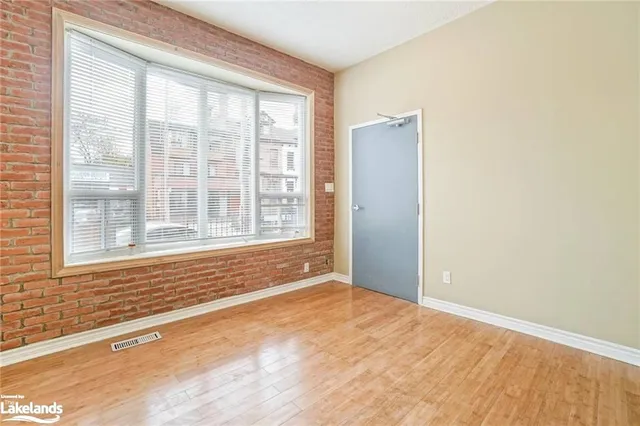 Additional property image - 214 Gerrard St