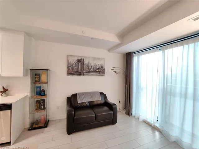Additional property image - 55 Duke St Unit 306
