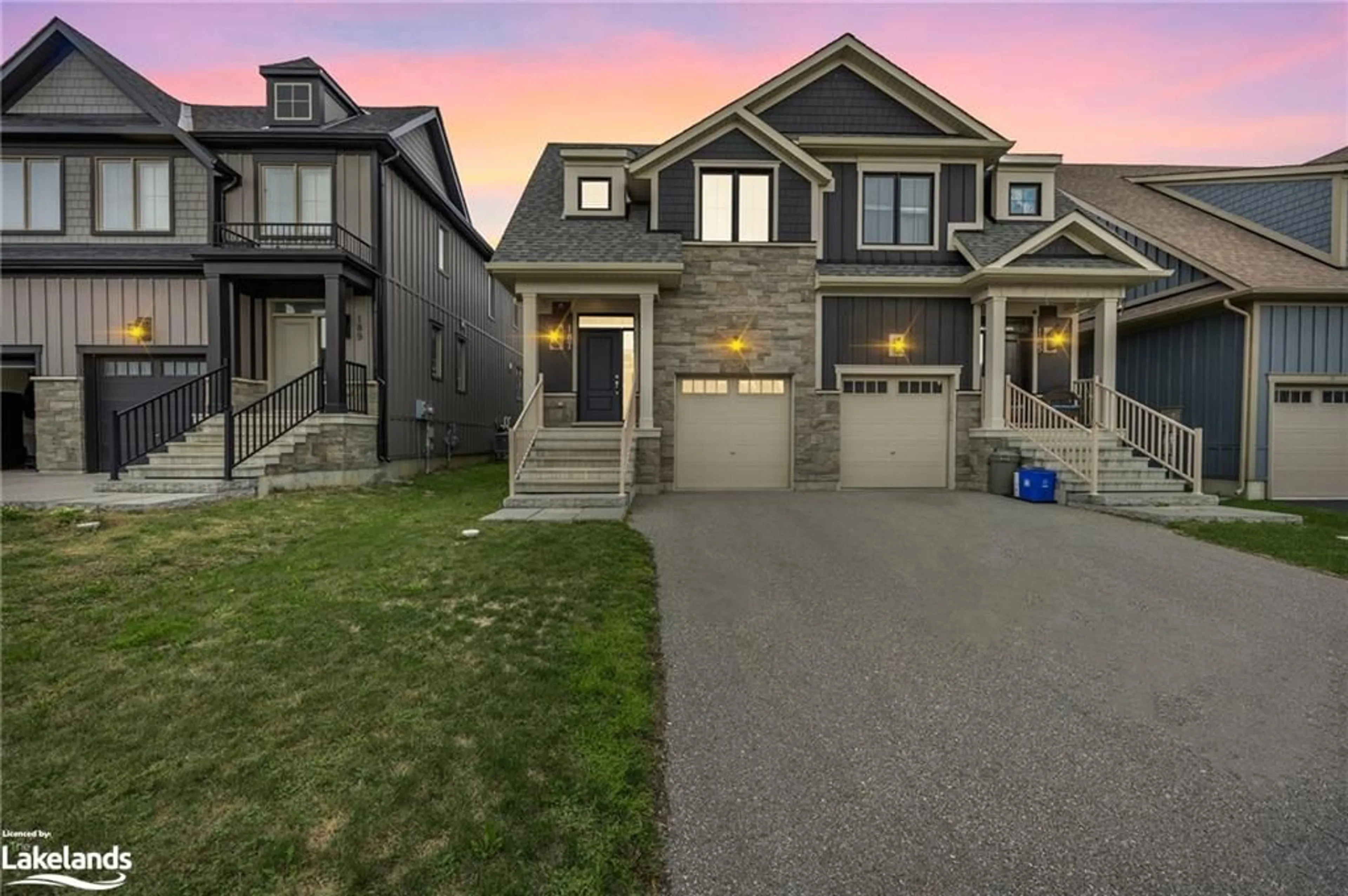 Frontside or backside of a home, cottage for 187 Yellow Birch Cres, The Blue Mountains Ontario L9Y 0Z3