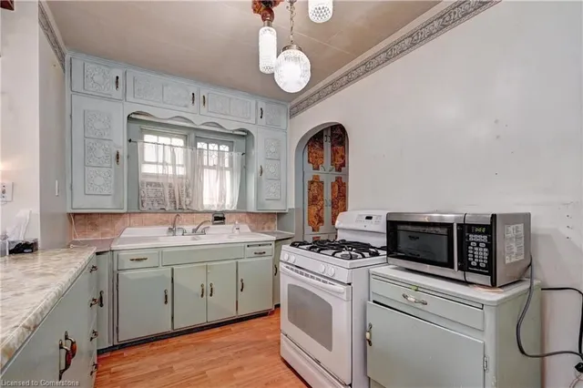 Additional property image - 362 Duke St