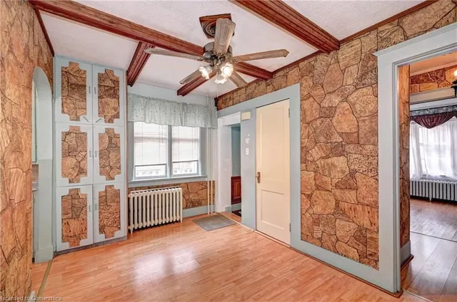 Additional property image - 362 Duke St