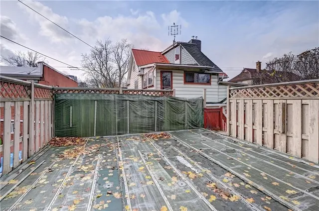 Additional property image - 362 Duke St
