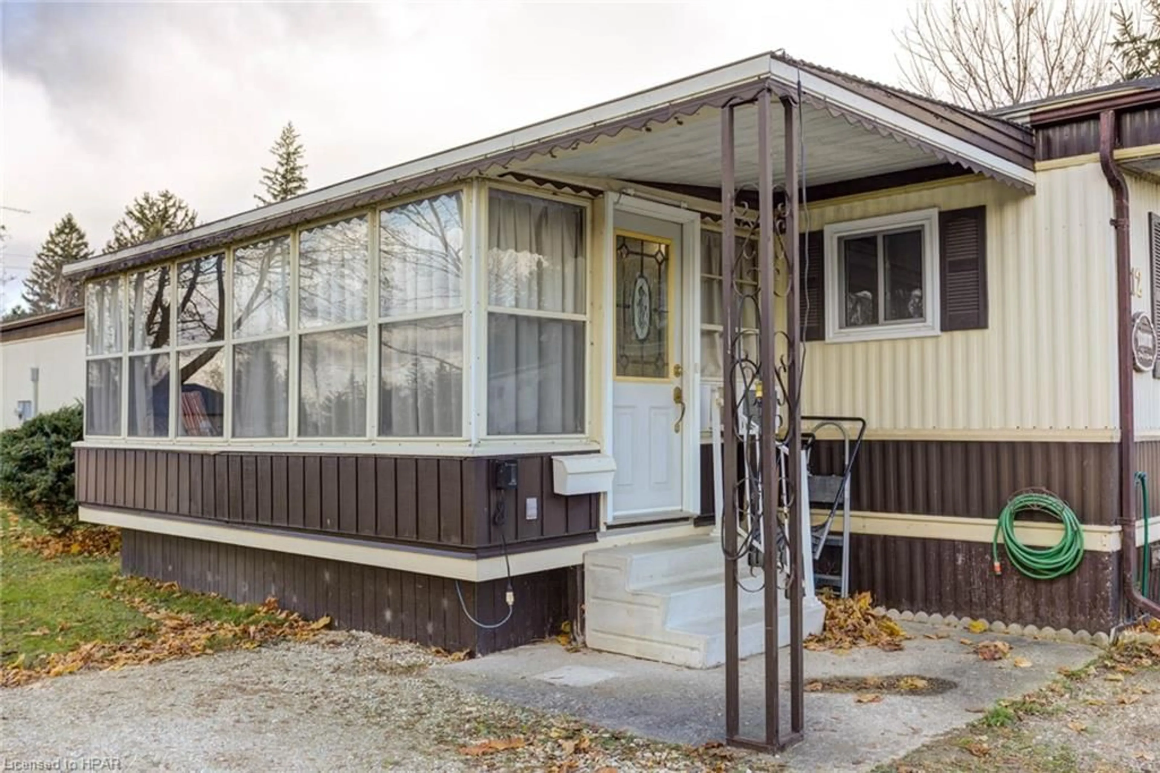 Home with vinyl exterior material for 3075 Mary St #12, Fordwich Ontario N0G 1V0