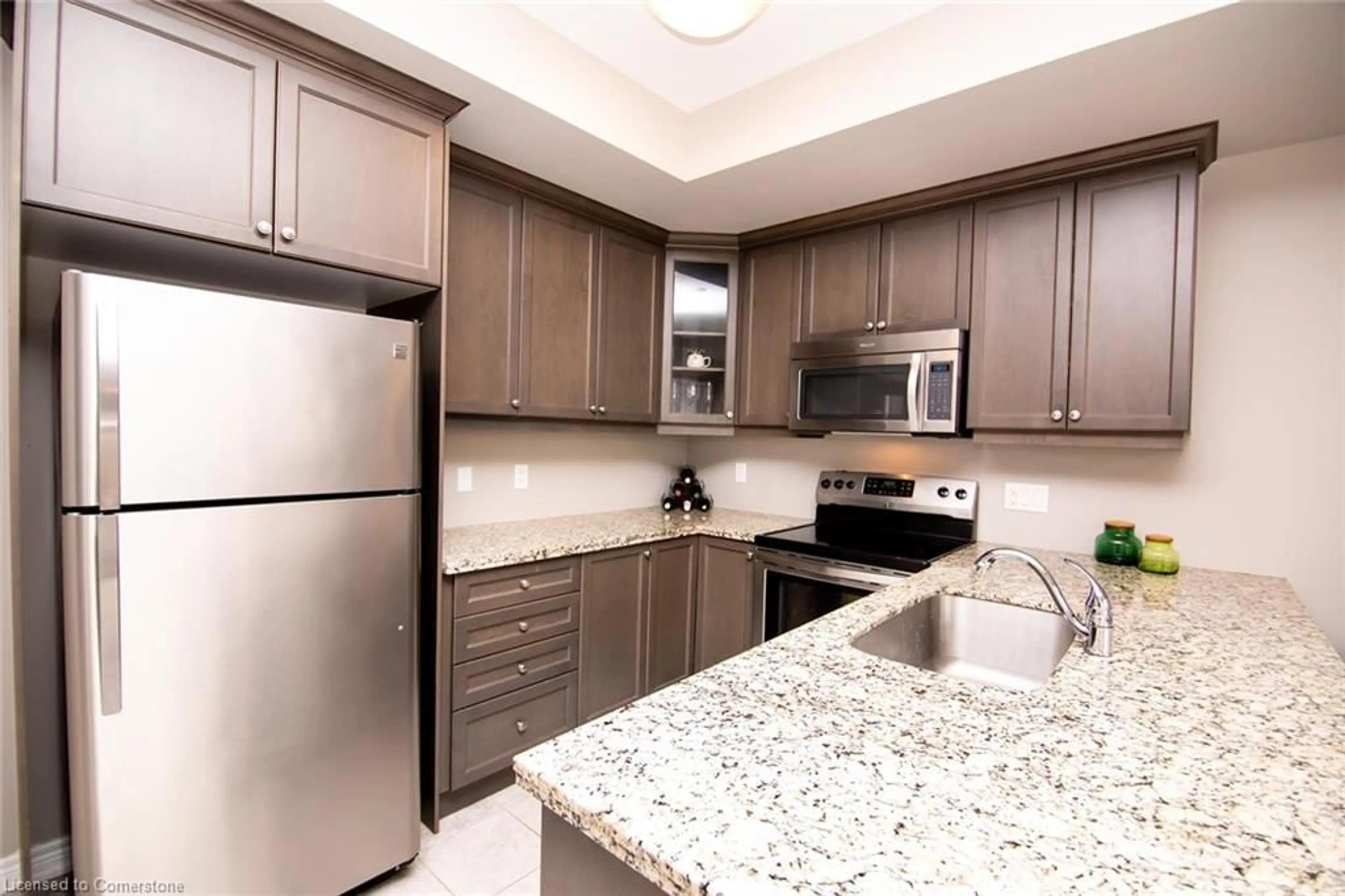 Standard kitchen, ceramic floors, mountain for 4139 Palermo Common #30, Burlington Ontario L7L 0G7