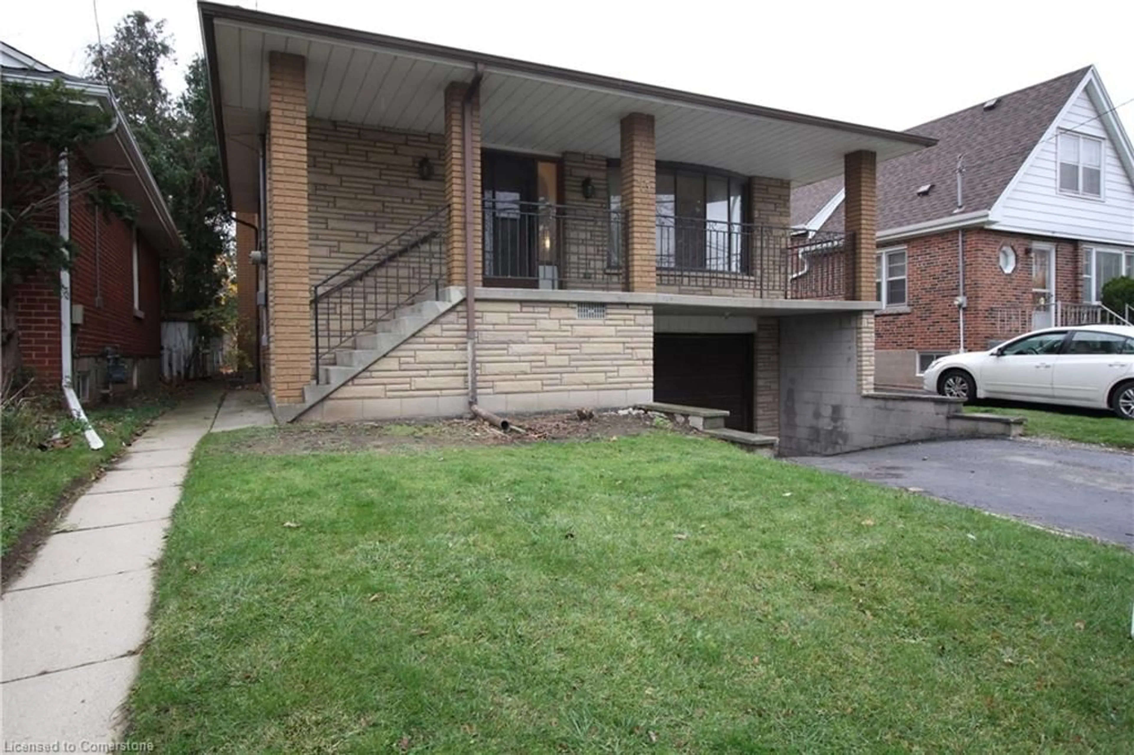 A pic from exterior of the house or condo, the front or back of building for 73 Glenmount Ave, Hamilton Ontario L8S 2L3