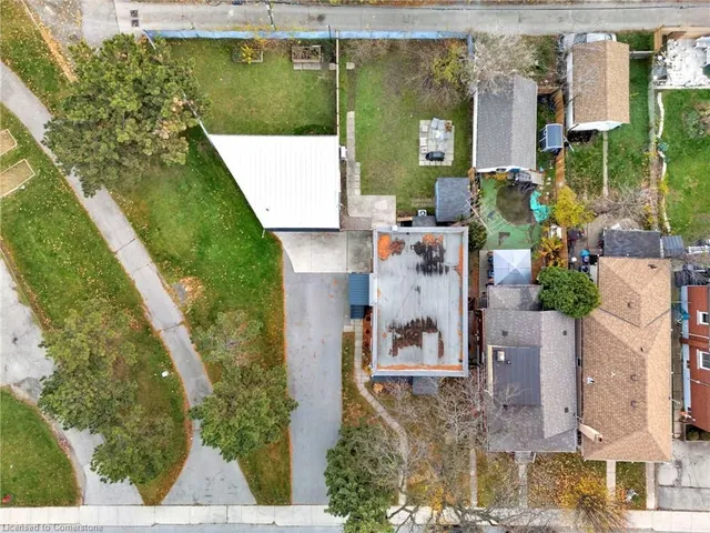 Additional property image - 306 Paling Ave
