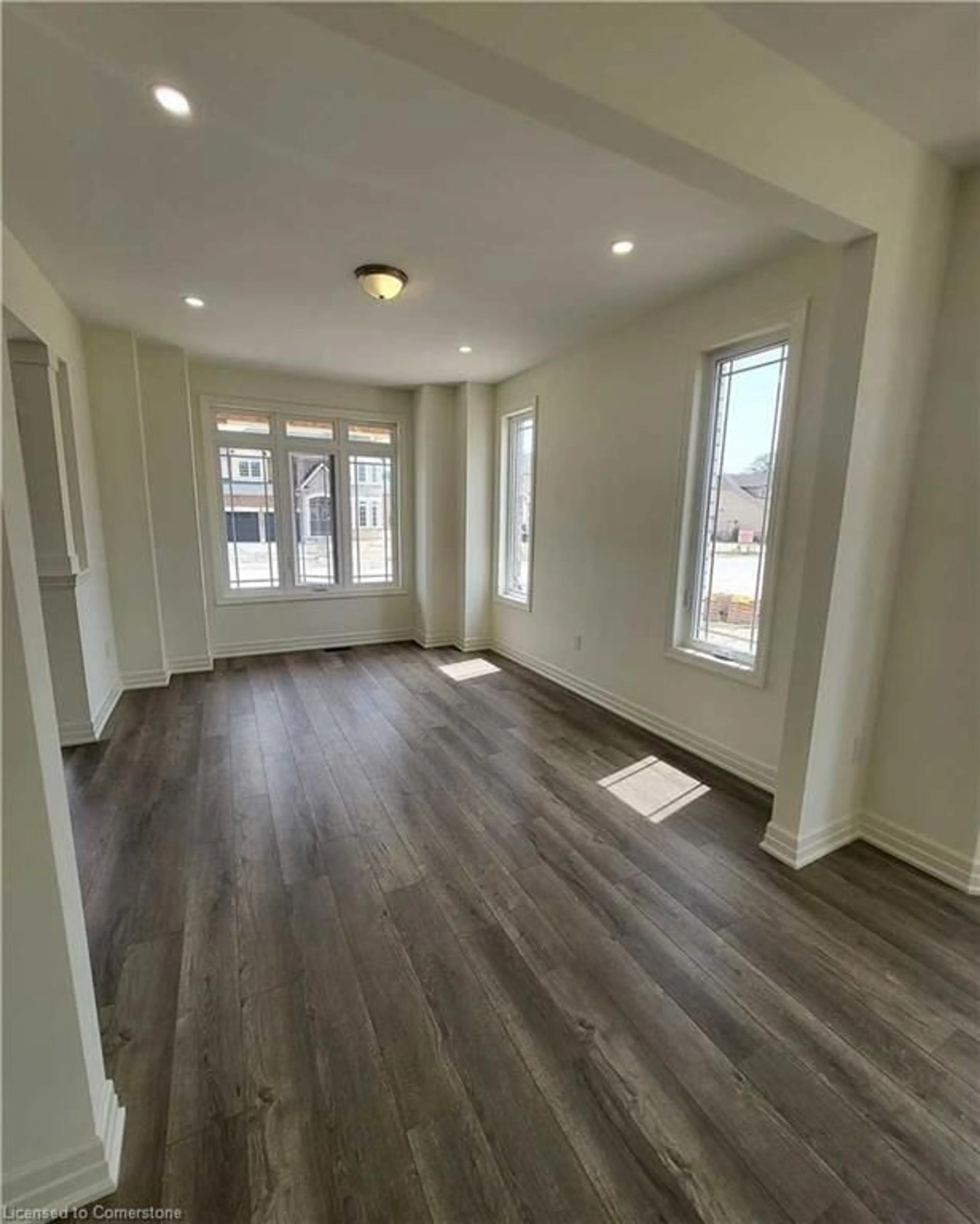 Indoor entryway, wood floors for 1171 Green Acres Dr, Fort Erie Ontario L2A 0C9