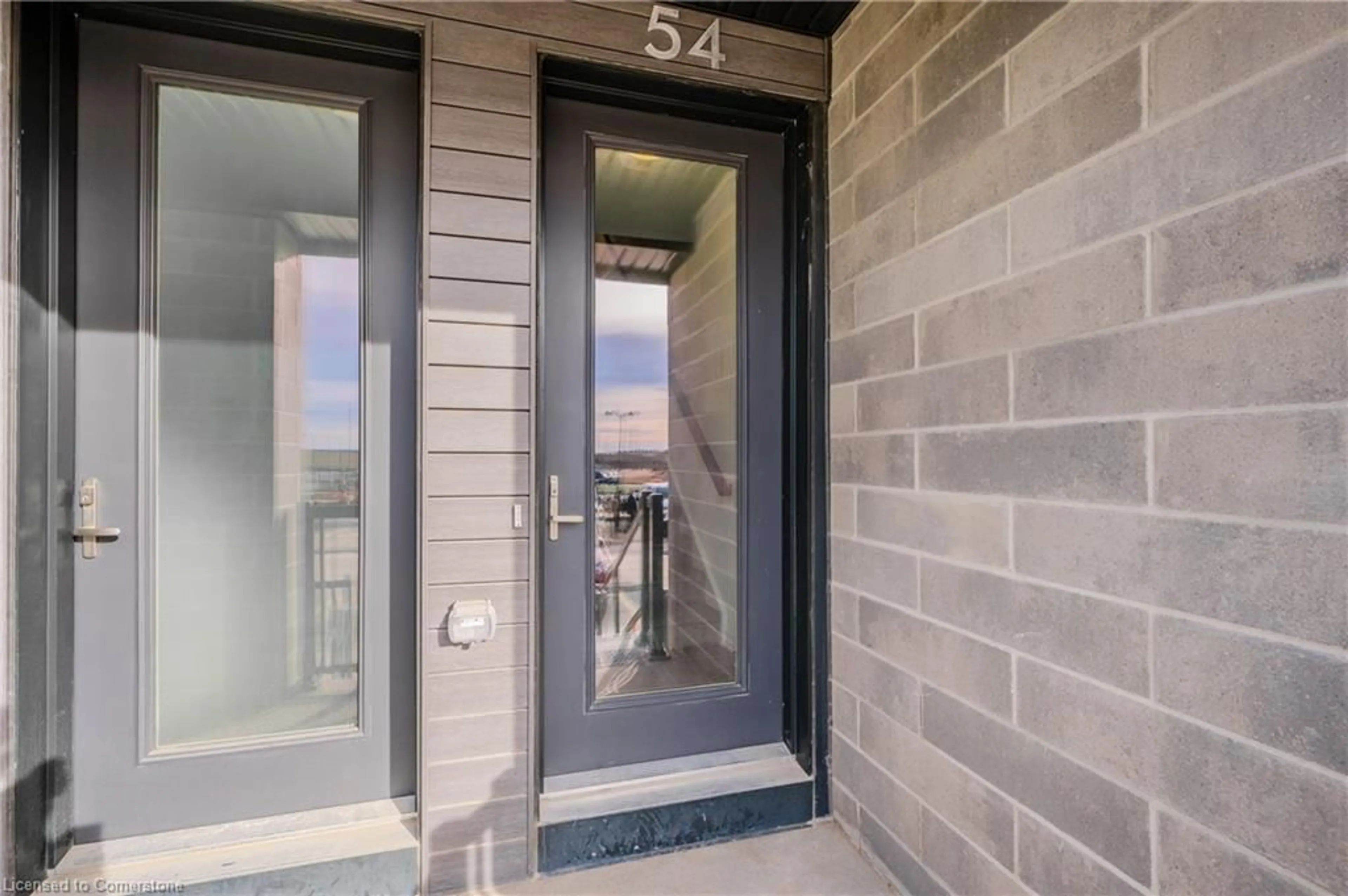 Indoor entryway, wood floors for 142 Foamflower Pl #D054, Waterloo Ontario N2V 0G9