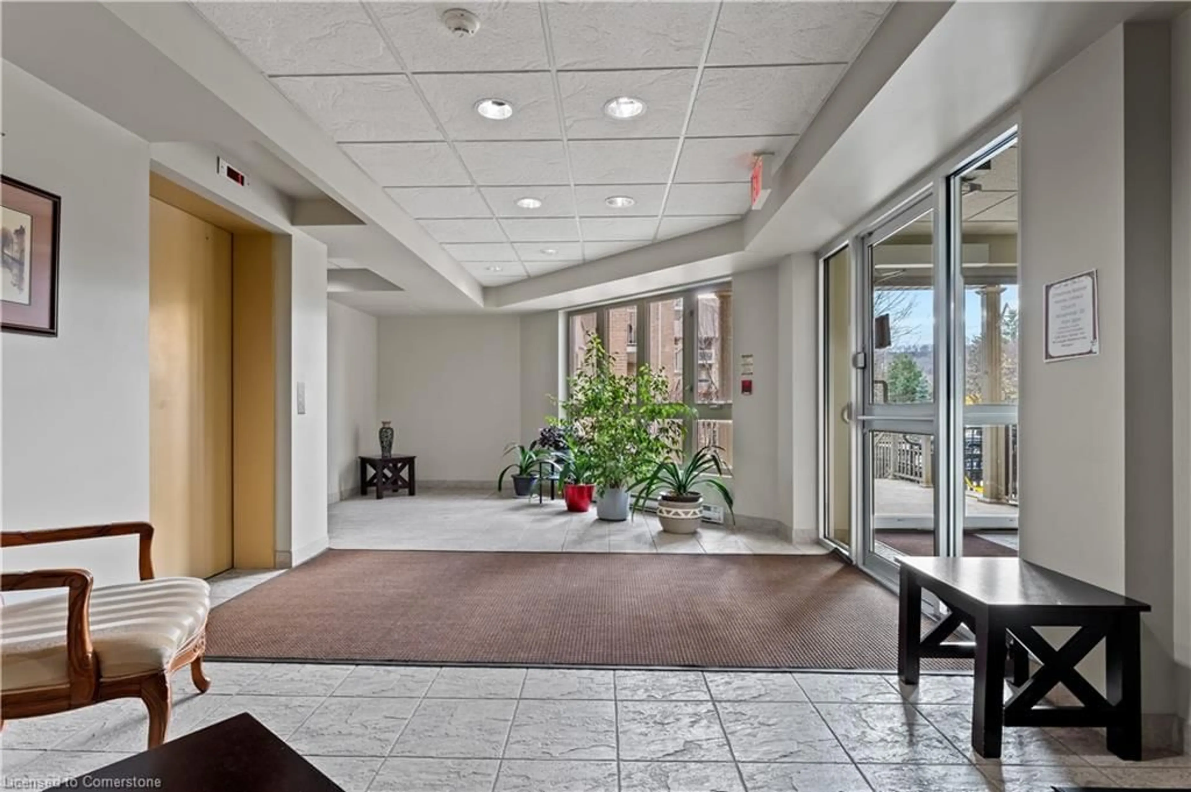 Indoor foyer, ceramic floors for 56 Kerman Ave #310, Grimsby Ontario L3M 0A1