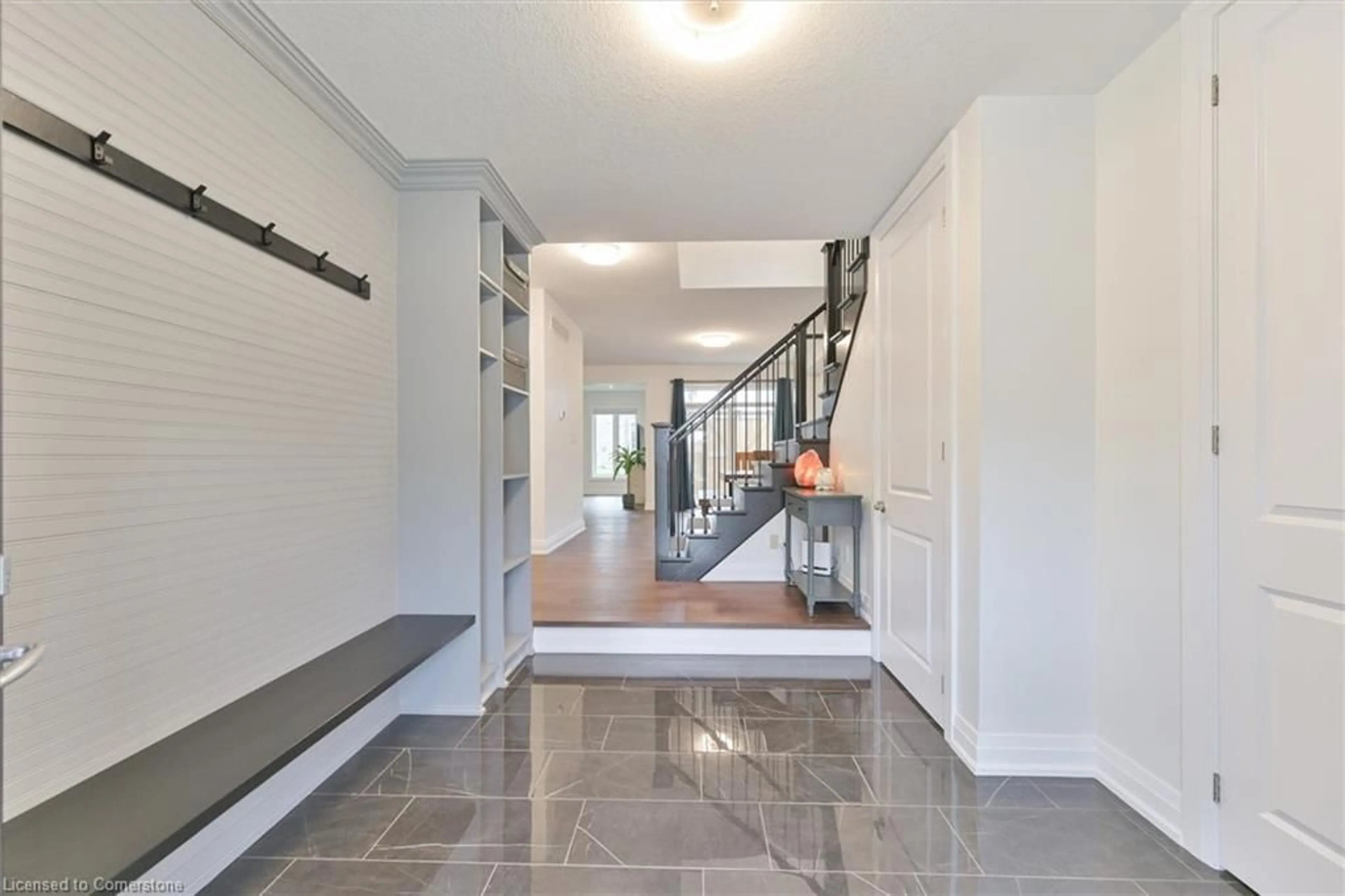 Indoor entryway, cement floor for 75 Monarch Woods Dr, Kitchener Ontario N2P 2J6