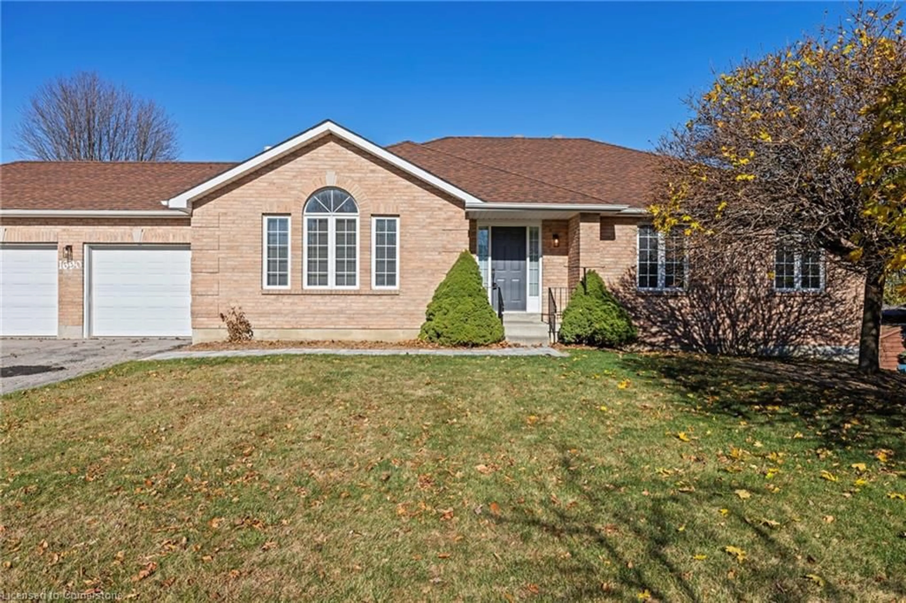 Home with brick exterior material for 1690 Mount Albert Rd, East Gwillimbury Ontario L0G 1V0