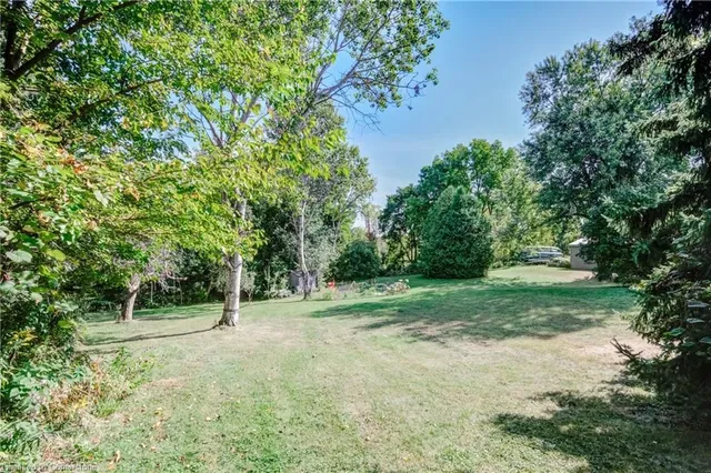Additional property image - 380 Parkside Dr