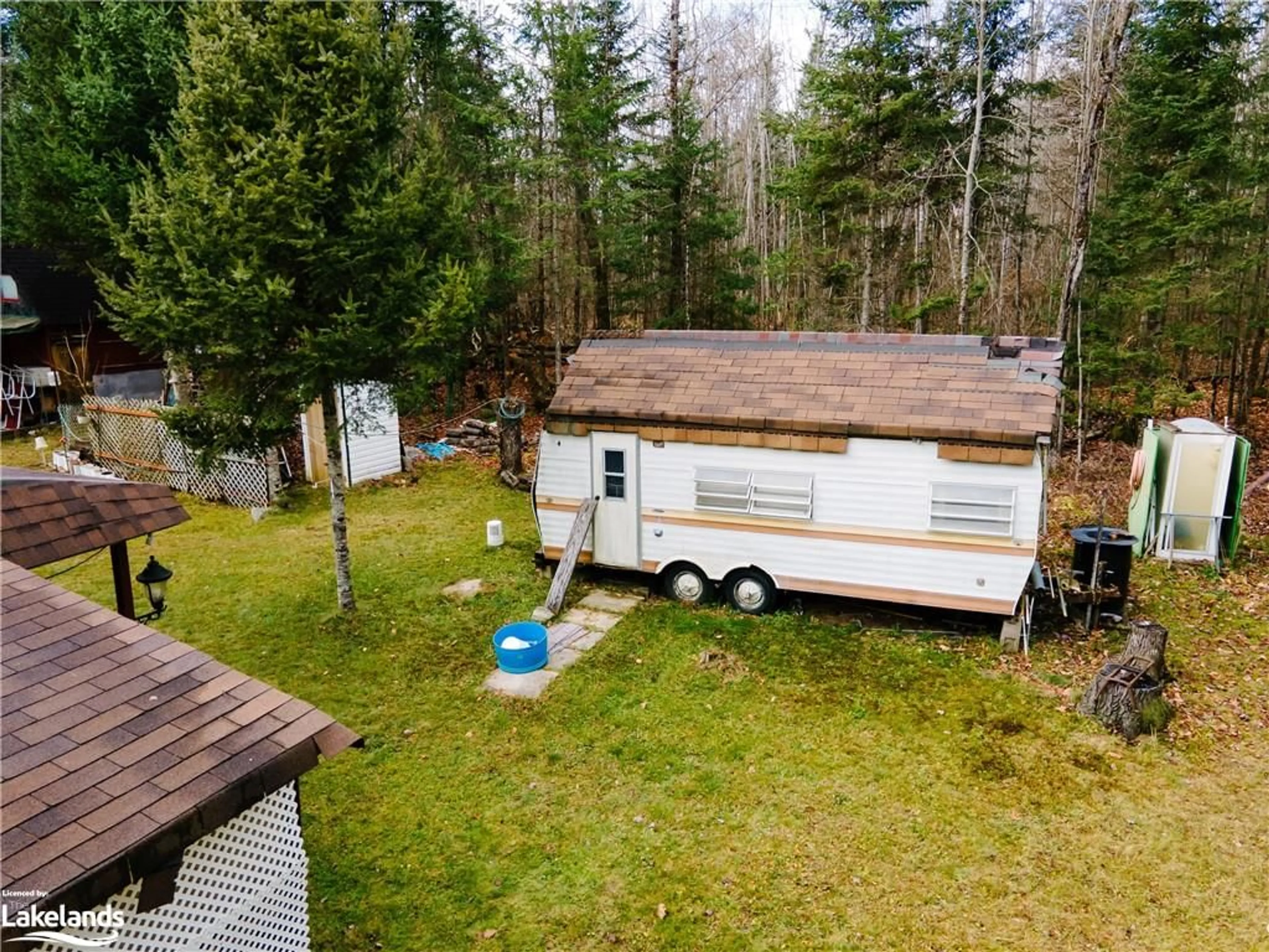 Shed for 1538 Braeloch Rd, Haliburton Ontario K0M 1S0