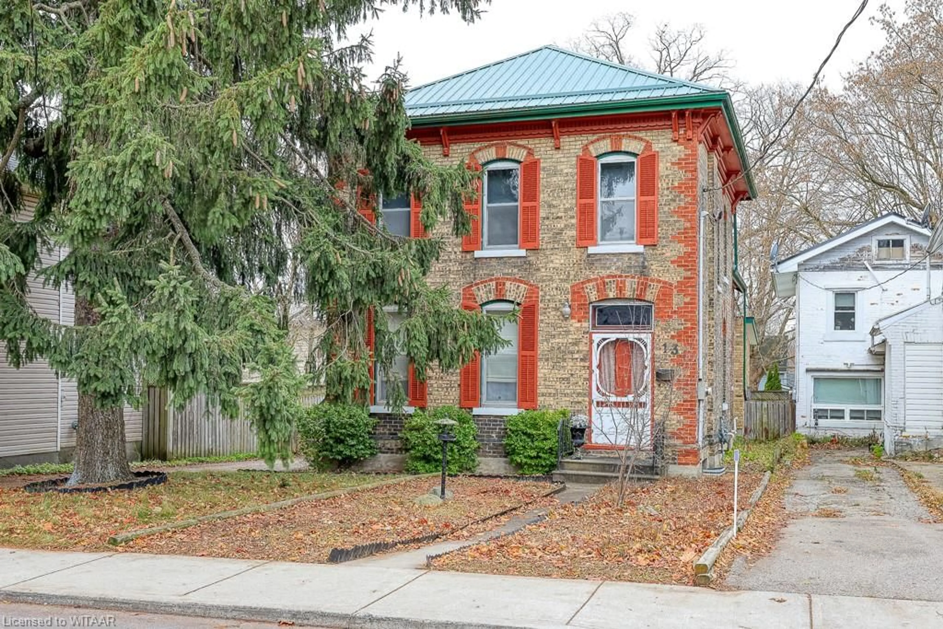 Home with brick exterior material for 13 Oxford St, Woodstock Ontario N4S 6A2