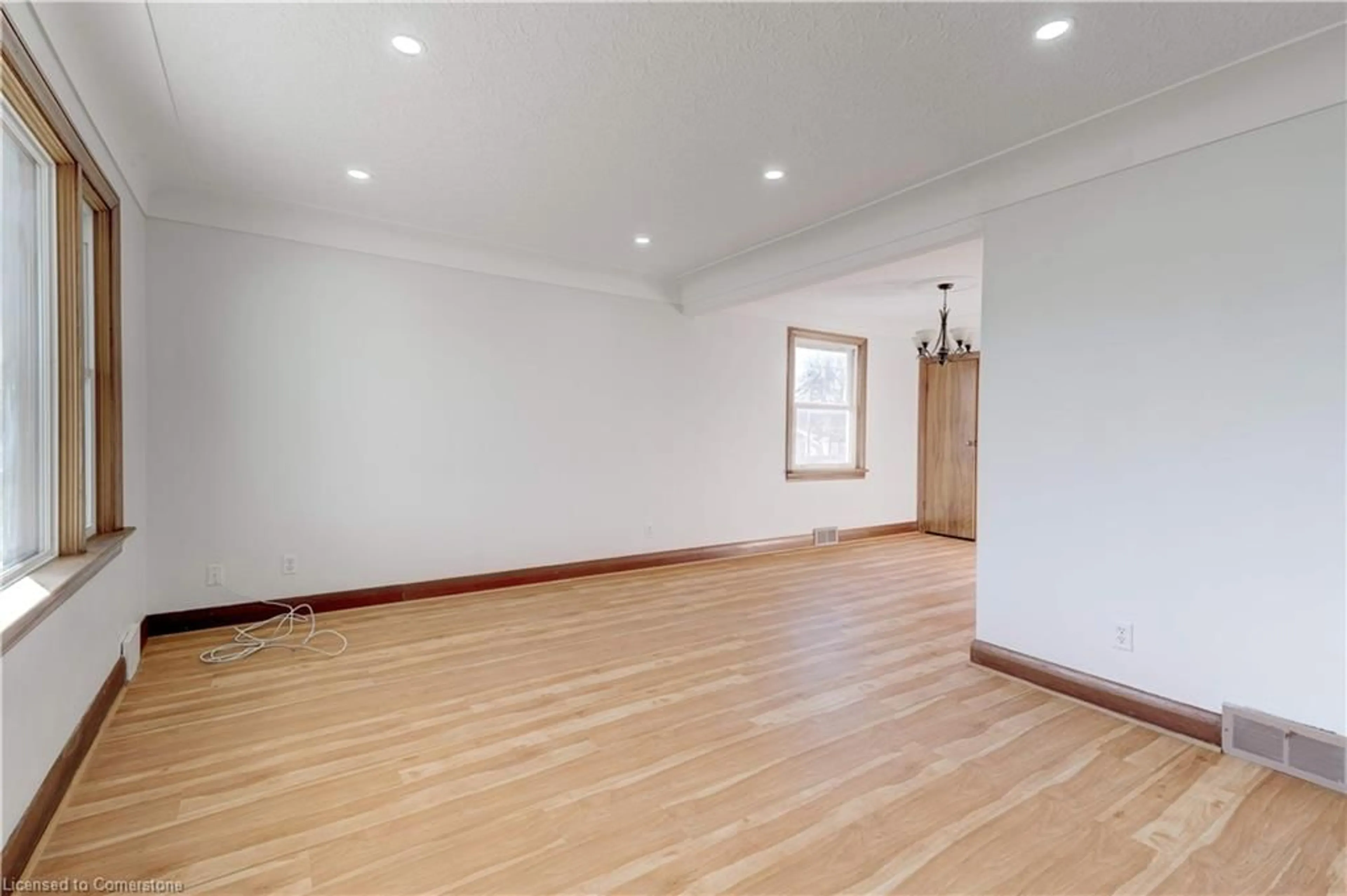 A pic of a room, wood floors for 662 Harriet St, Welland Ontario L3B 2J3