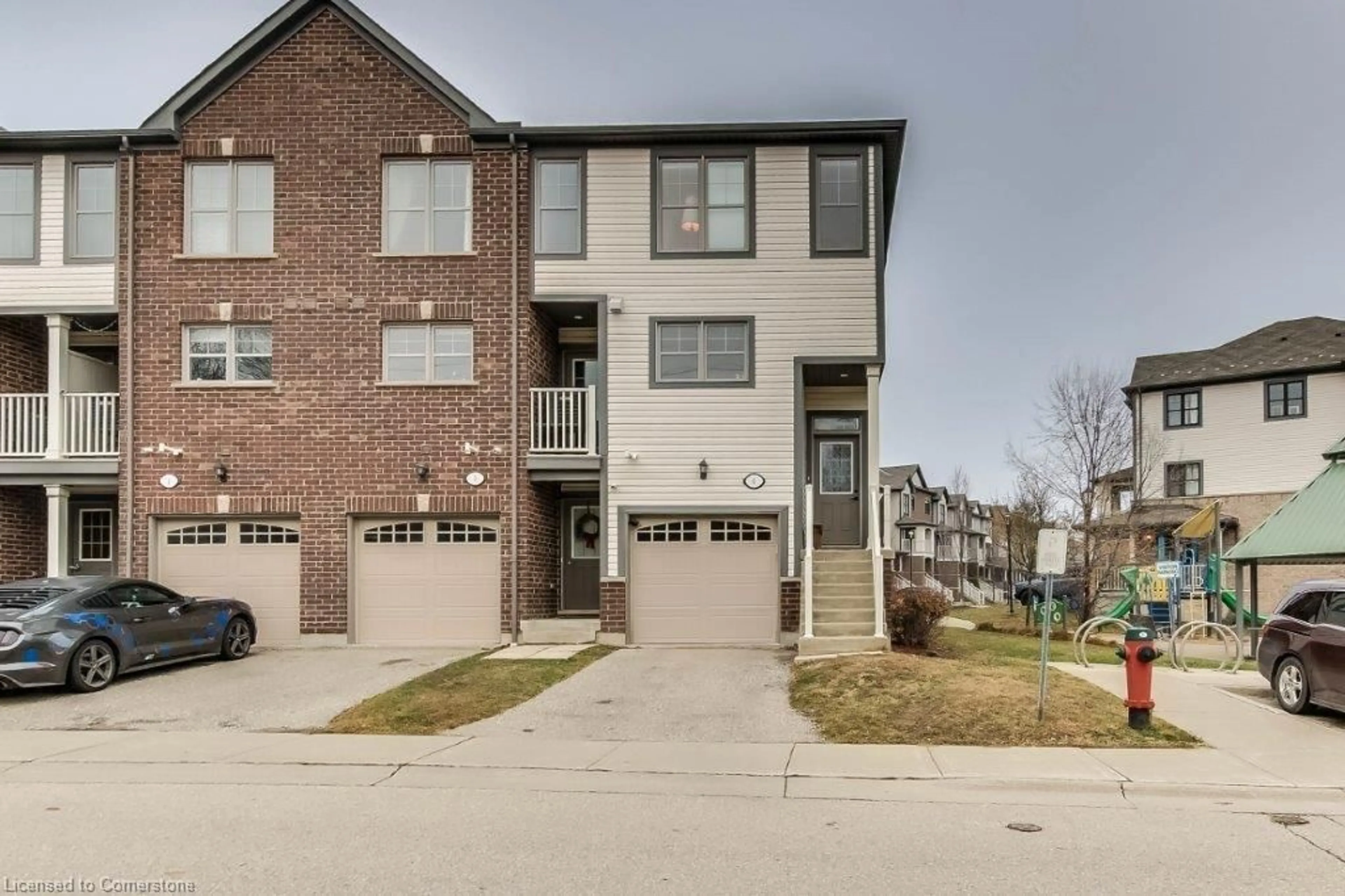 A pic from exterior of the house or condo, the street view for 701 Homer Watson Blvd #6, Kitchener Ontario N2C 0B5