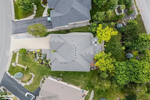 33 South Harbour Dr, Bobcaygeon 3