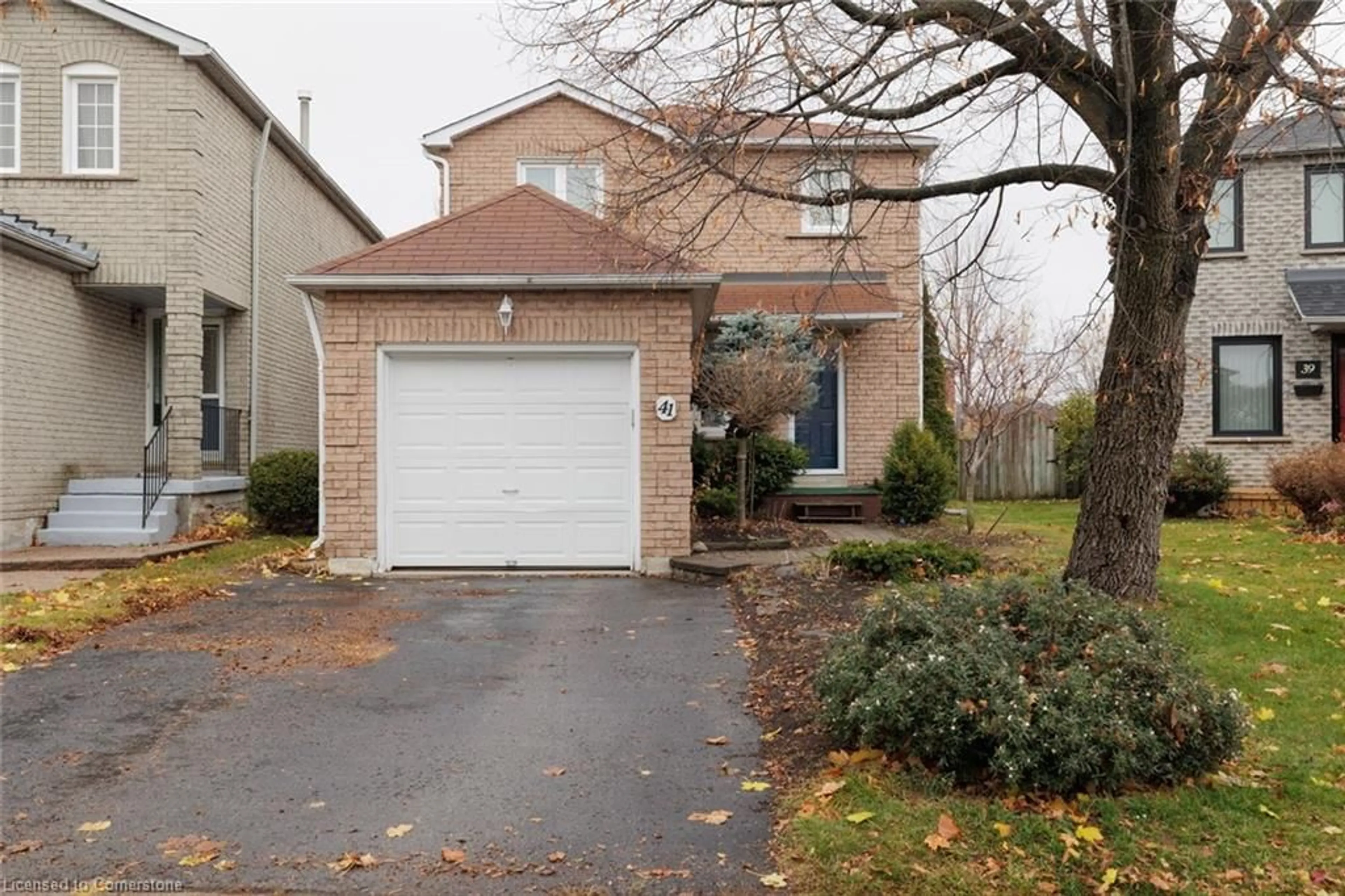 A pic from exterior of the house or condo, cottage for 41 Wallace Dr, Barrie Ontario L4N 7E1