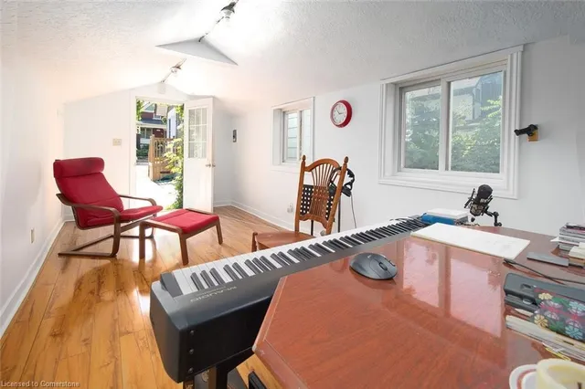 Additional property image - 34 Park St