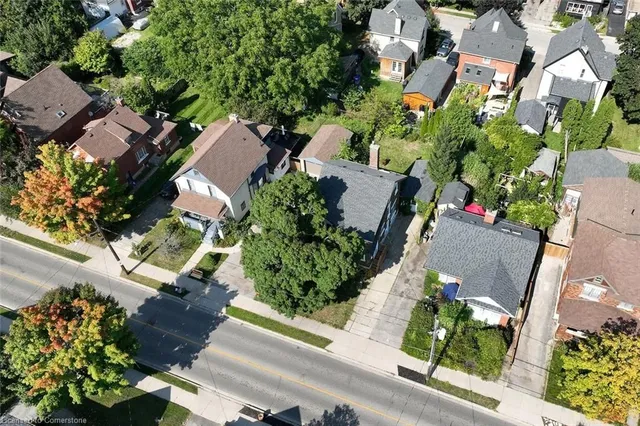 Additional property image - 34 Park St
