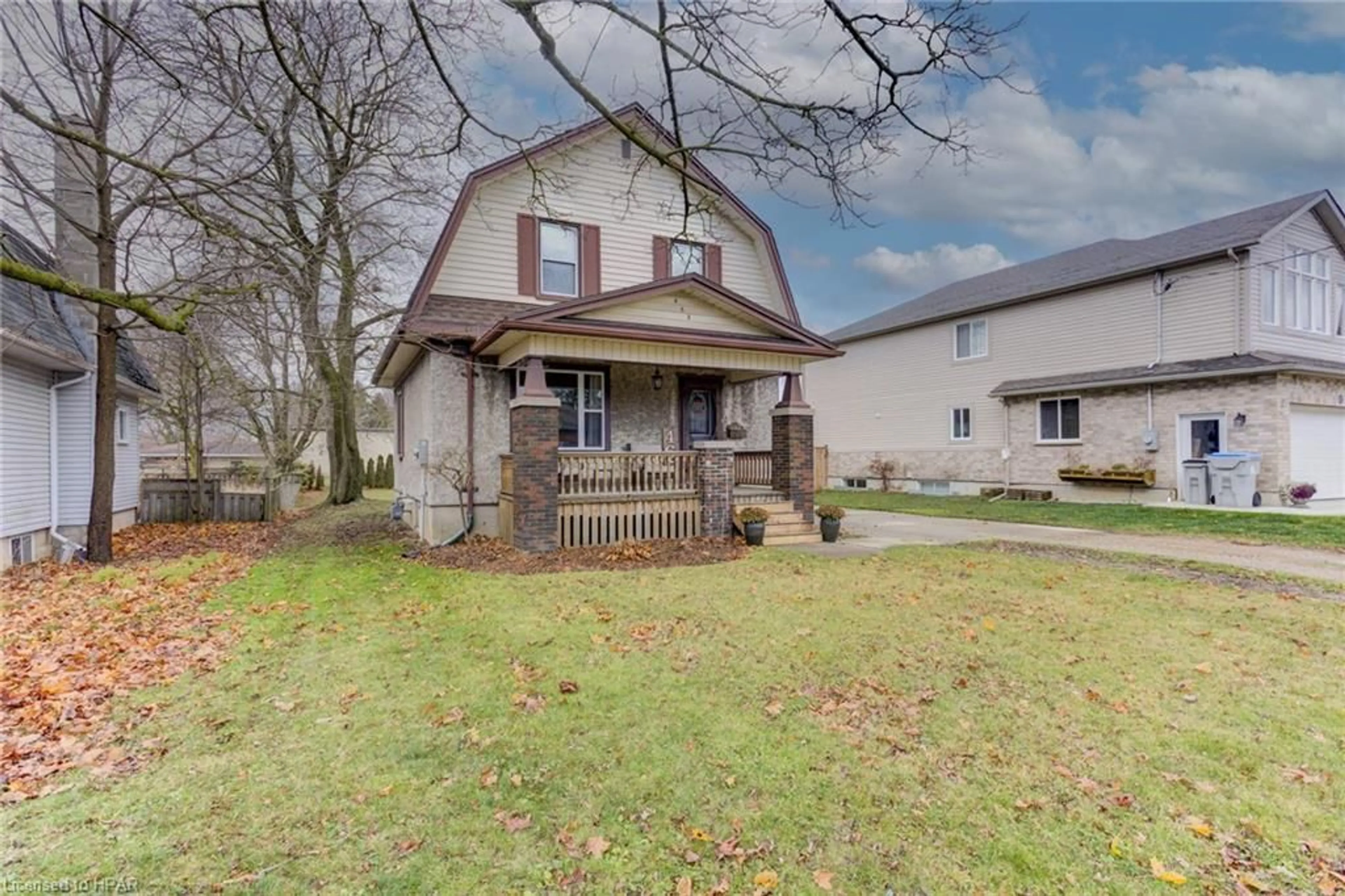 Frontside or backside of a home, the street view for 465 Albert Ave, Listowel Ontario N4W 1V2