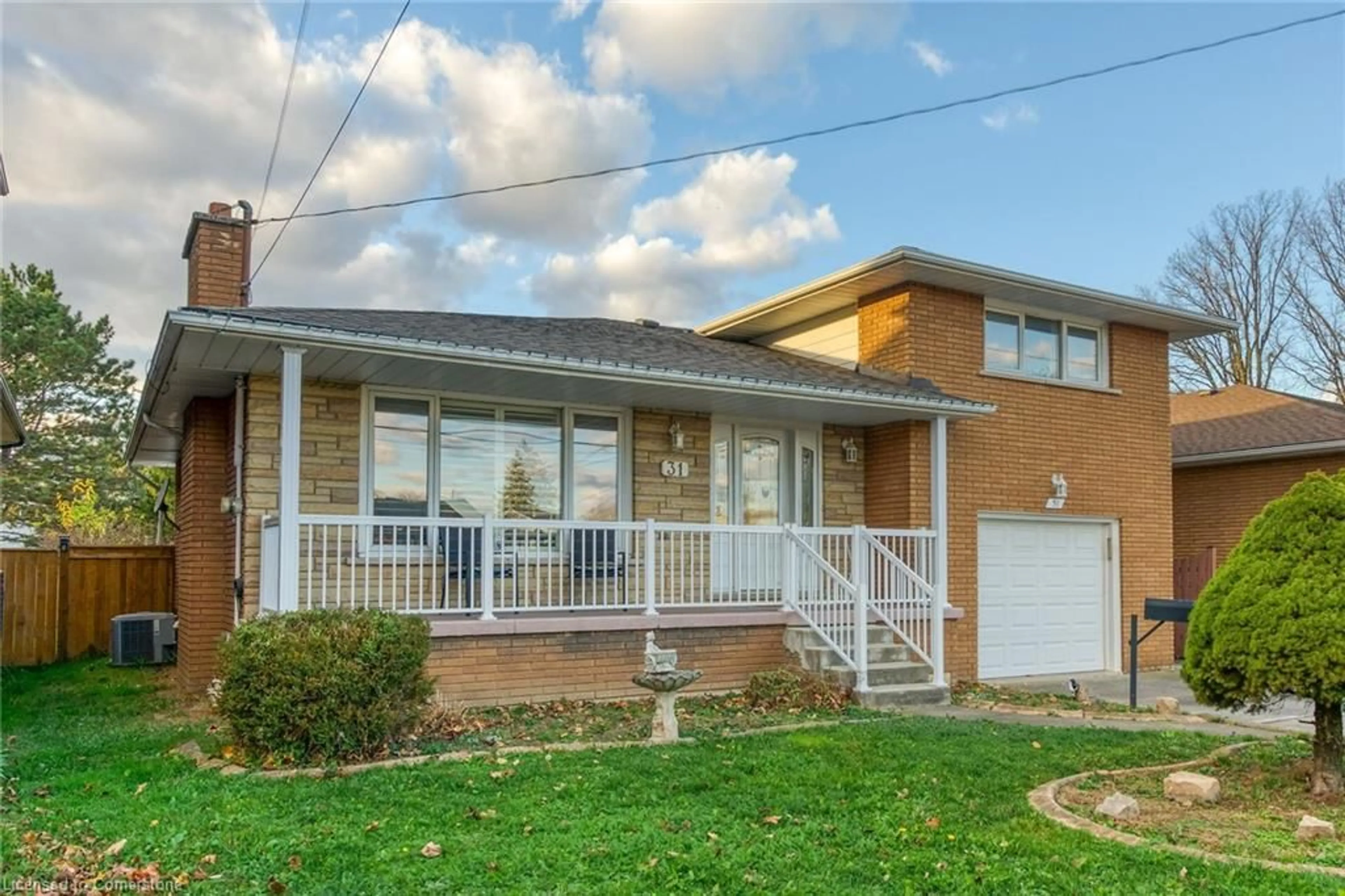 Frontside or backside of a home, cottage for 31 Owen Pl, Hamilton Ontario L8G 2H3