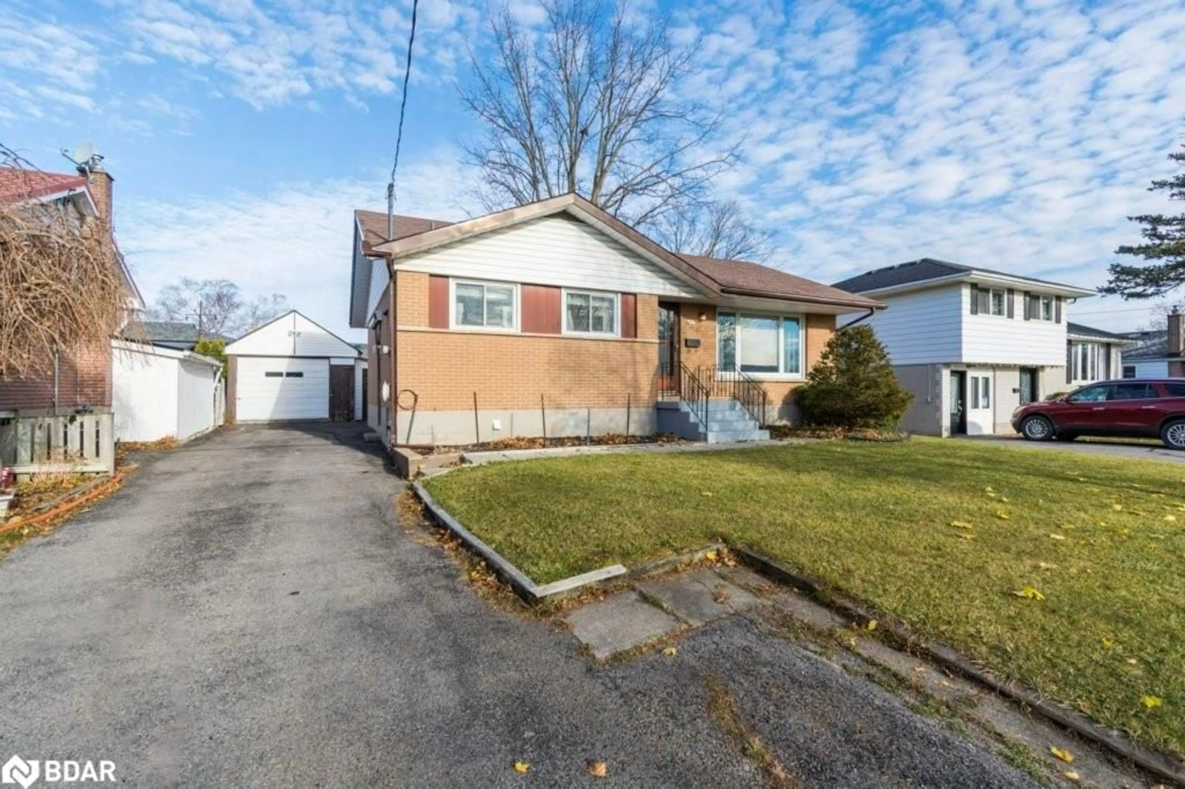 Frontside or backside of a home, cottage for 20 King George Sq, Belleville Ontario K8P 2A5