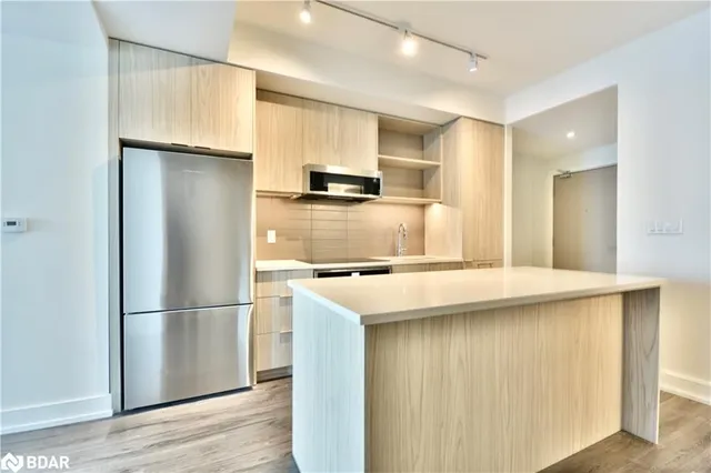 185 Dunlop Street #703, Barrie 5