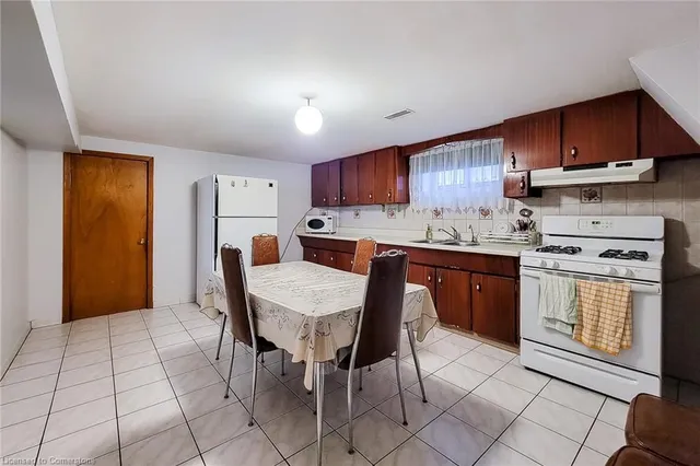 Additional property image - 923 Upper Ottawa St