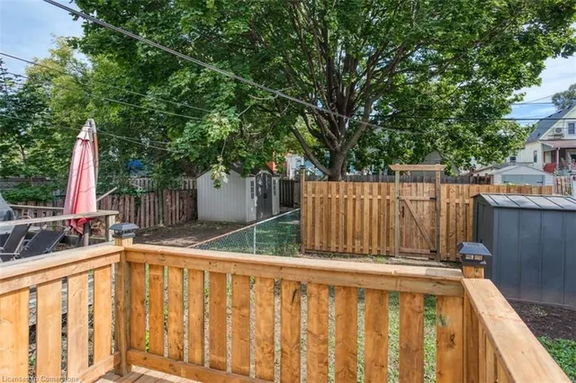 Additional property image - 104 Edgemont St