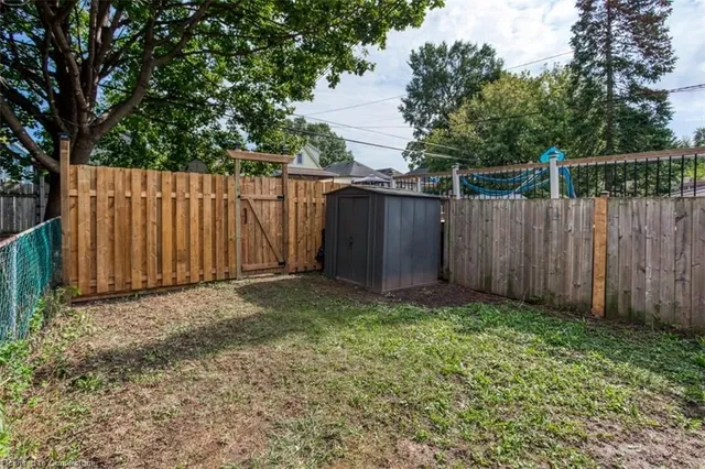 Additional property image - 104 Edgemont St