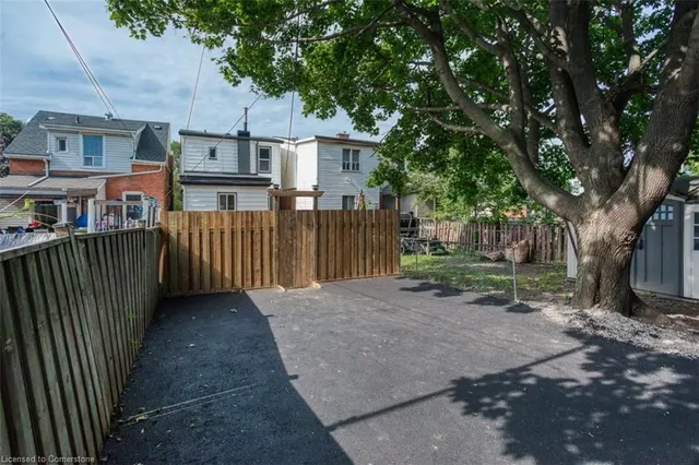 Additional property image - 104 Edgemont St