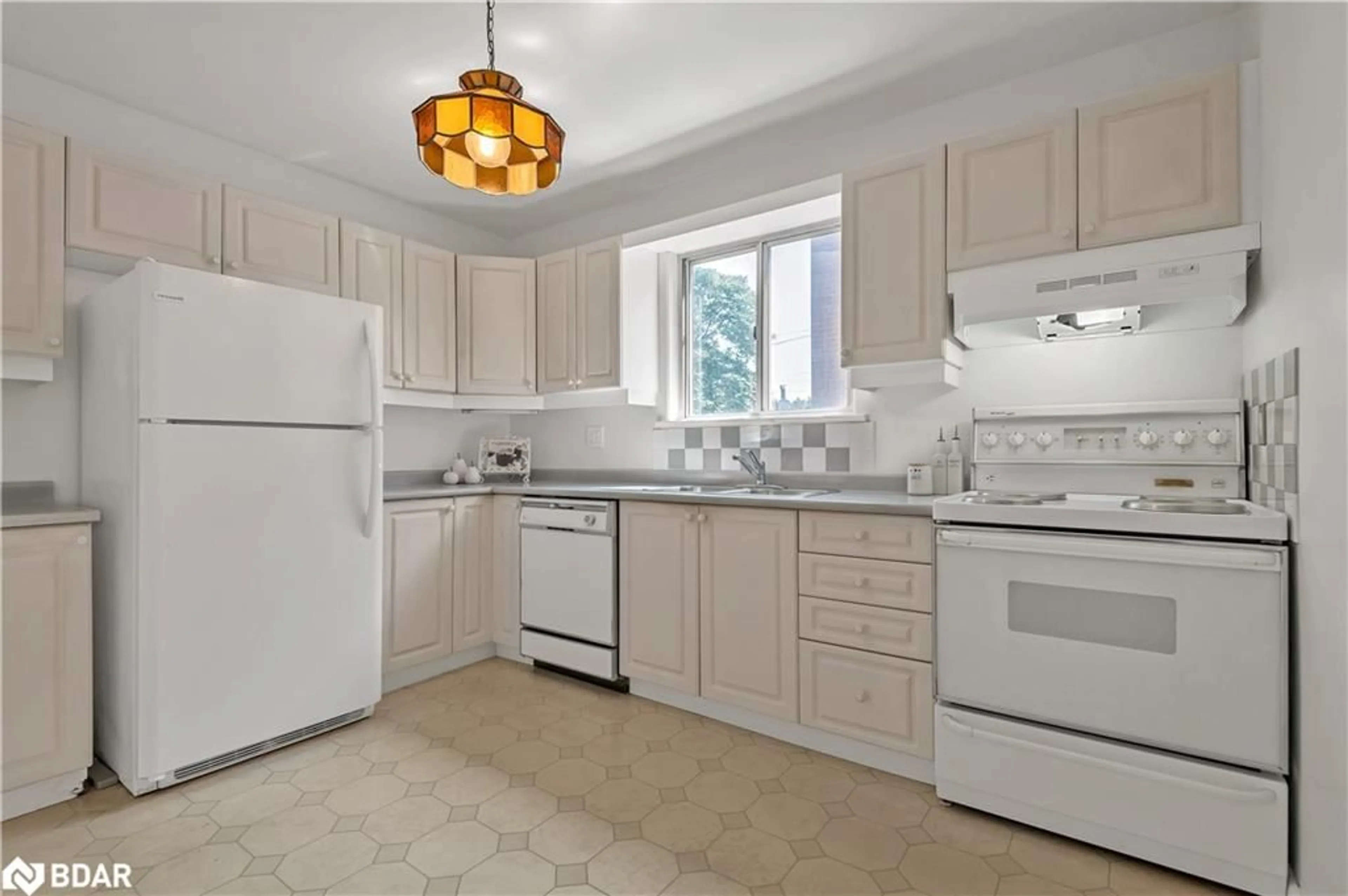 Standard kitchen, wood floors, cottage for 55 Laurel Ave, Toronto Ontario M1K 3J4