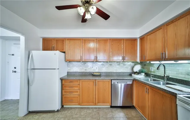 Additional property image - 1270 Maple Crossing Blvd Unit 705