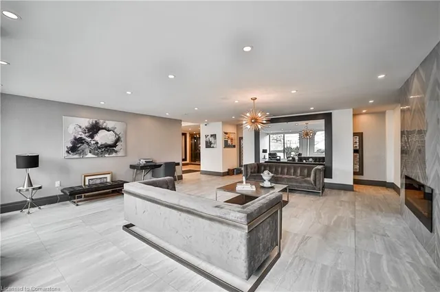 Additional property image - 1270 Maple Crossing Blvd Unit 705