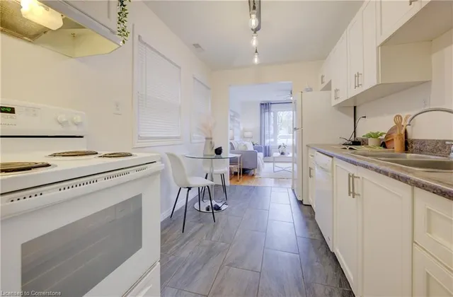 Additional property image - 73 East 33rd St