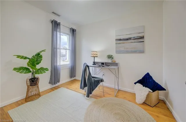 Additional property image - 73 East 33rd St