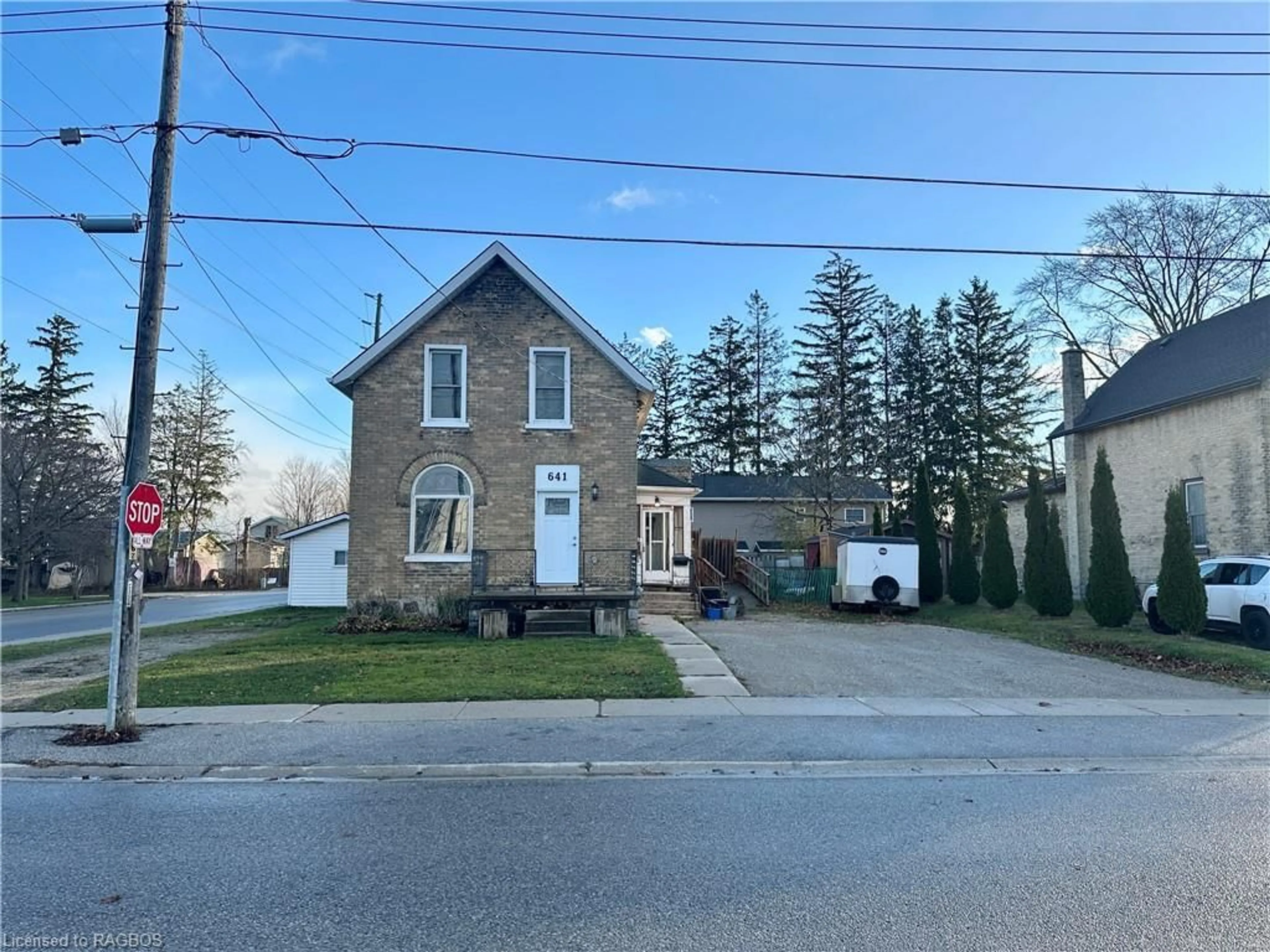 Frontside or backside of a home, cottage for 641 10th Ave, Hanover Ontario N4N 2P6