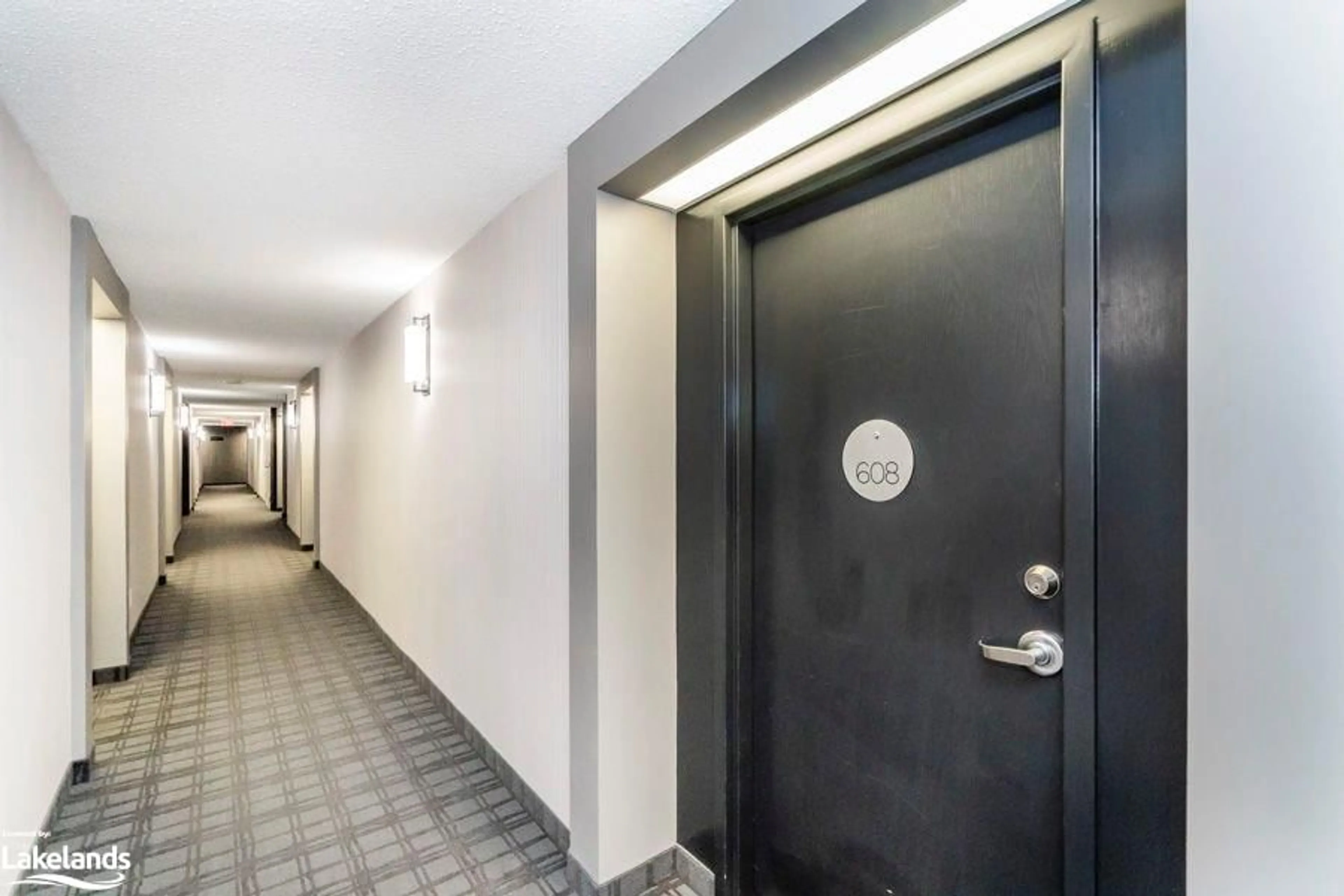 Indoor foyer, unknown floor for 75 Ellen St #608, Barrie Ontario L4N 7R6