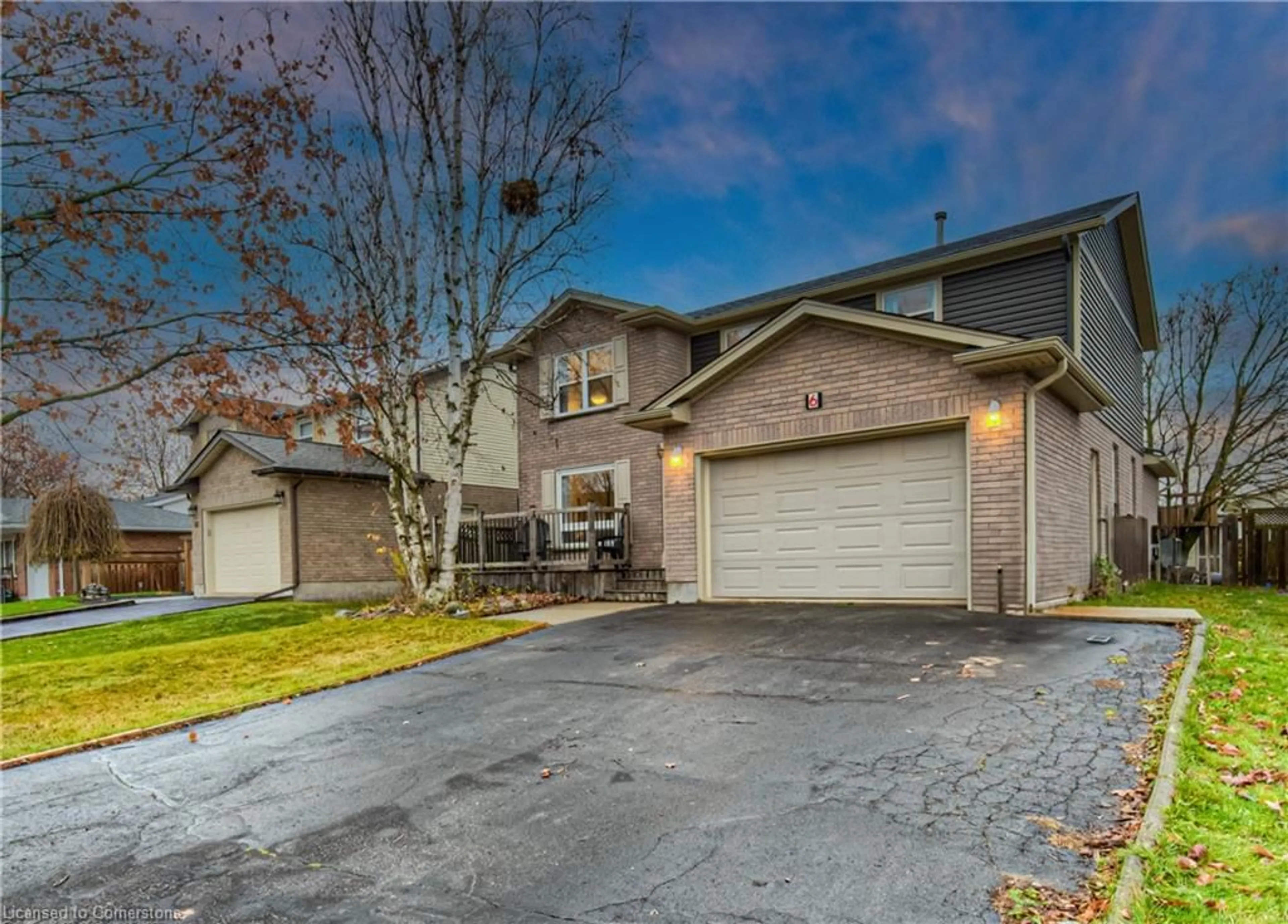 Frontside or backside of a home, the street view for 6 Fran Ellen Cres, Kitchener Ontario N2N 2N5