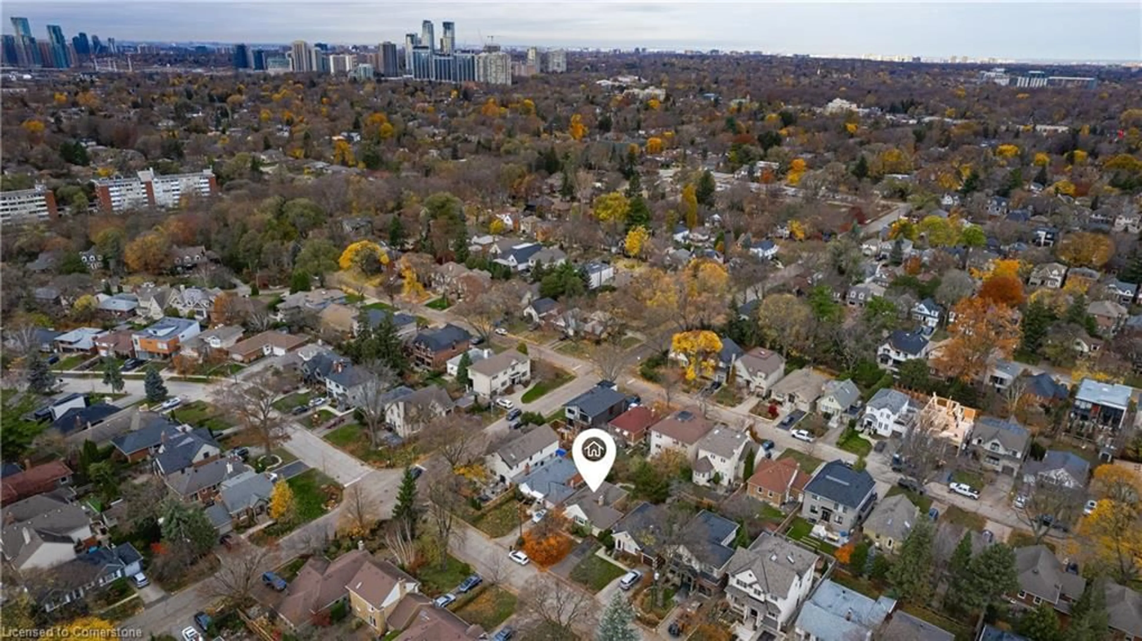 A pic from exterior of the house or condo, the street view for 26 Reid Manor, Toronto Ontario M8Y 2H7