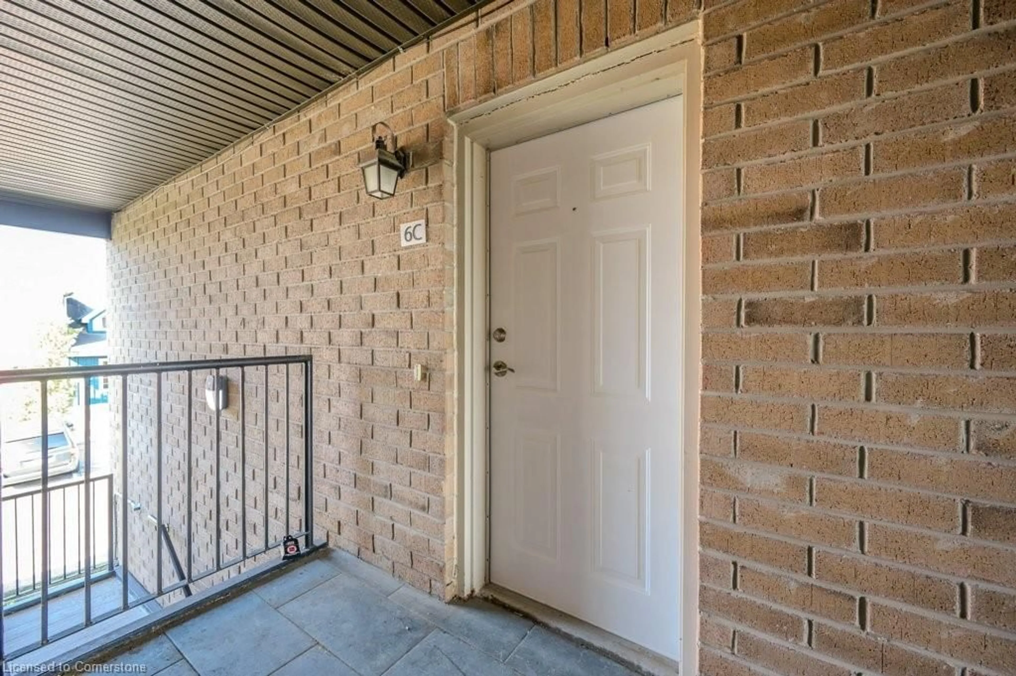 Indoor entryway, cement floor for 185 Windale Cres #6C, Kitchener Ontario N2E 0G3