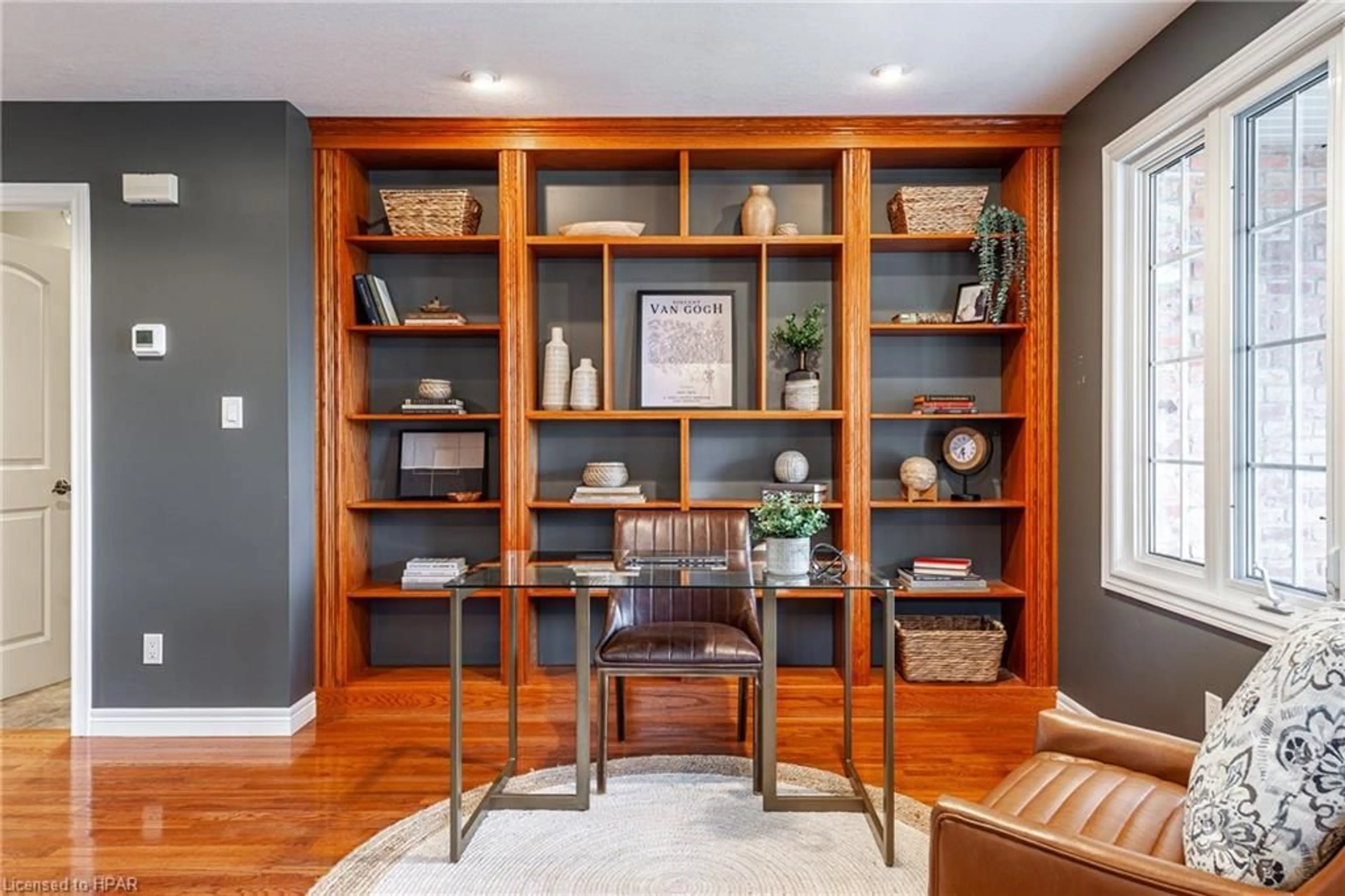 Indoor entryway, wood floors for 18 Abraham Dr, Stratford Ontario N5A 8A9