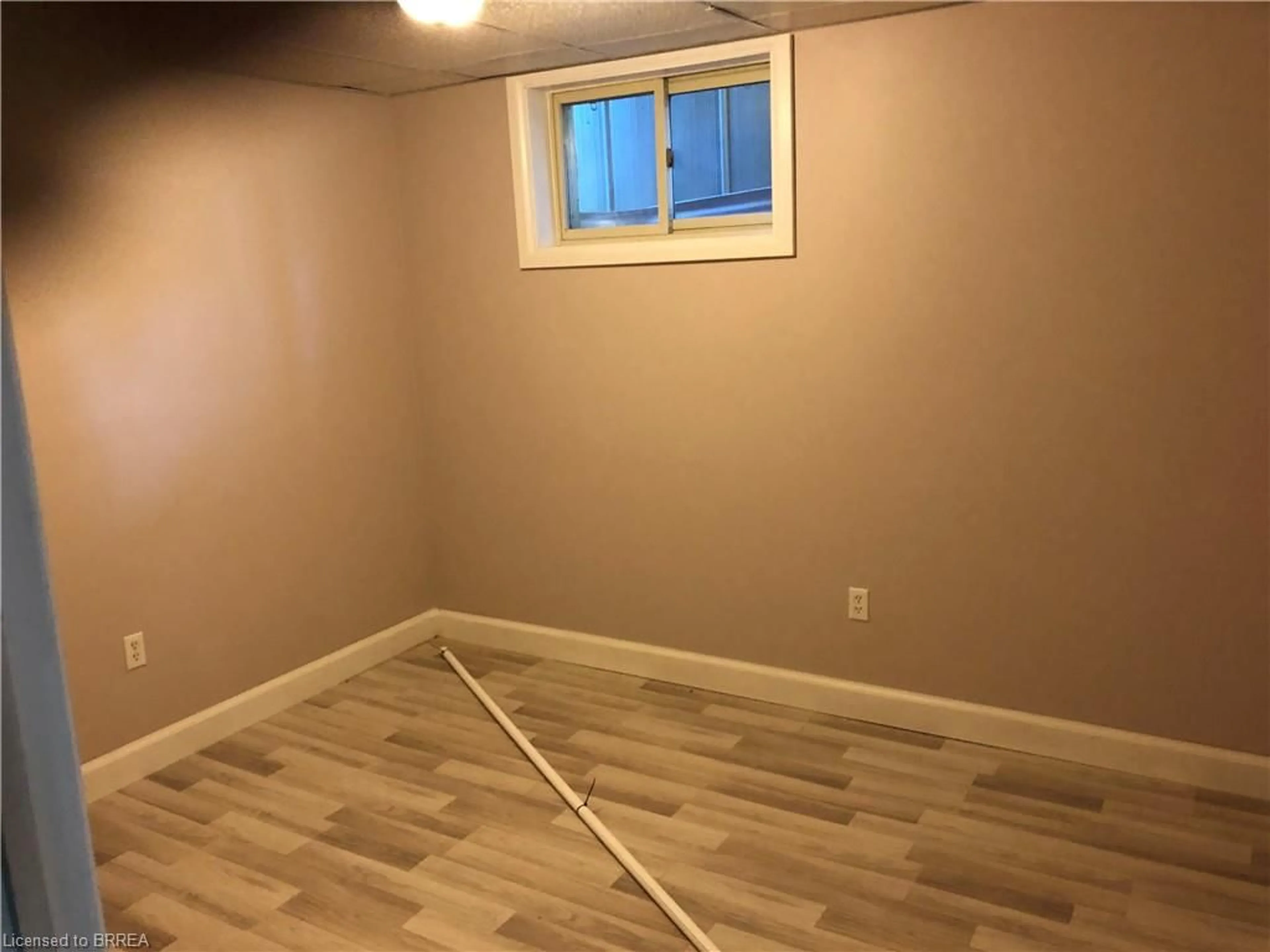 A pic of a room, not visible floor for 24 Hillcrest Ave, Simcoe Ontario N3Y 4K6