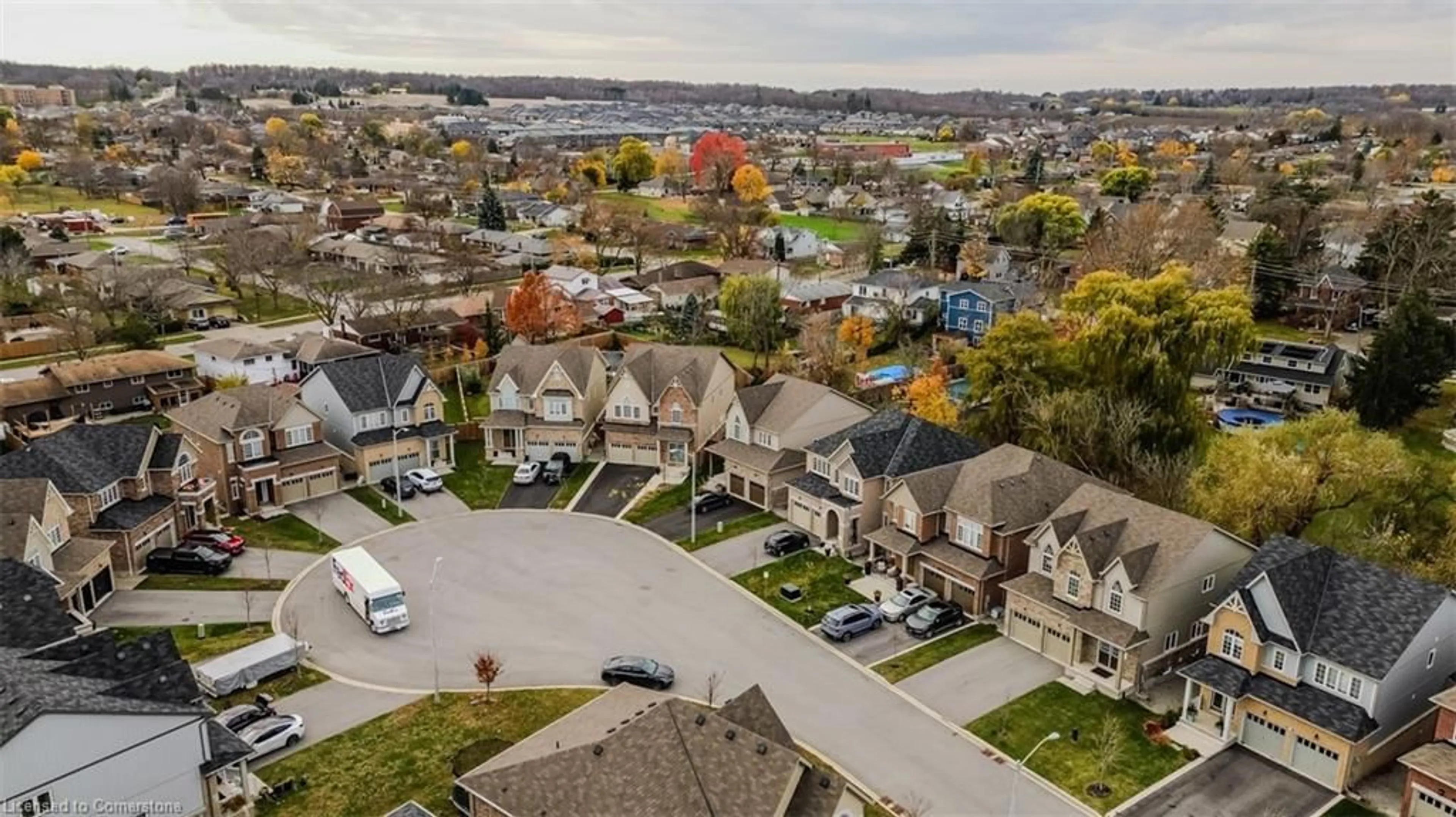 A pic from exterior of the house or condo, the street view for 4021 Cachet Crt, Beamsville Ontario L3J 0R8