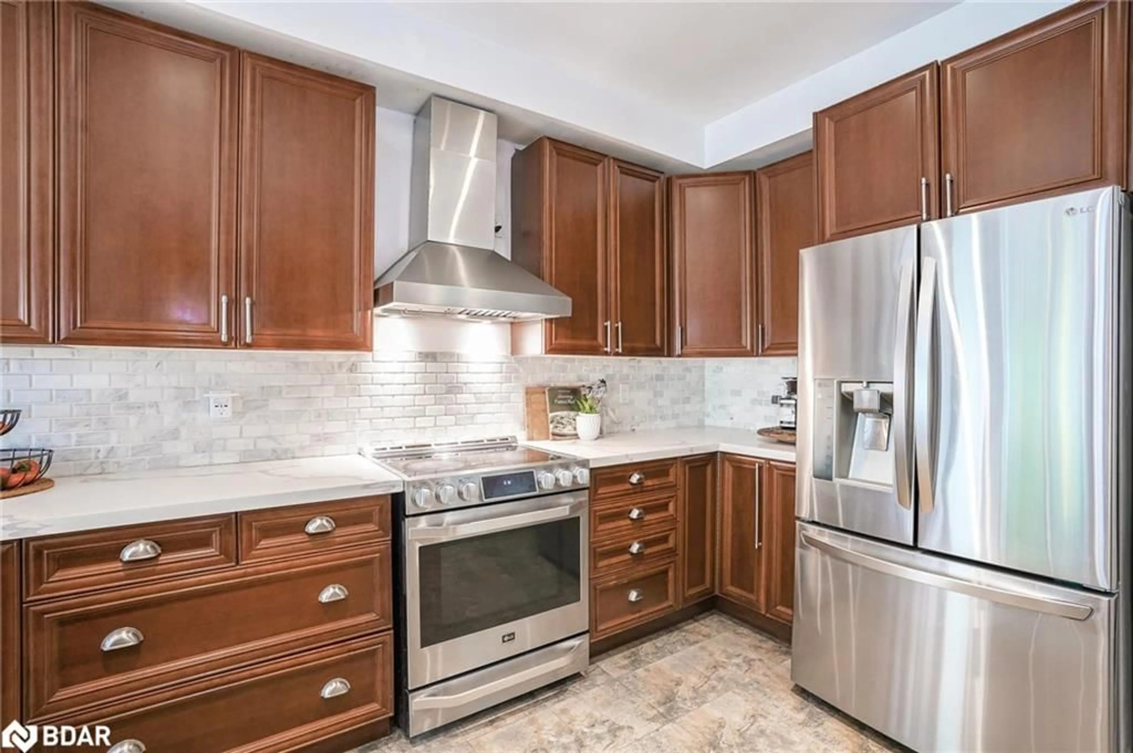 Contemporary kitchen, wood floors, cottage for 64 Westminster Cir, Barrie Ontario L4M 0A5