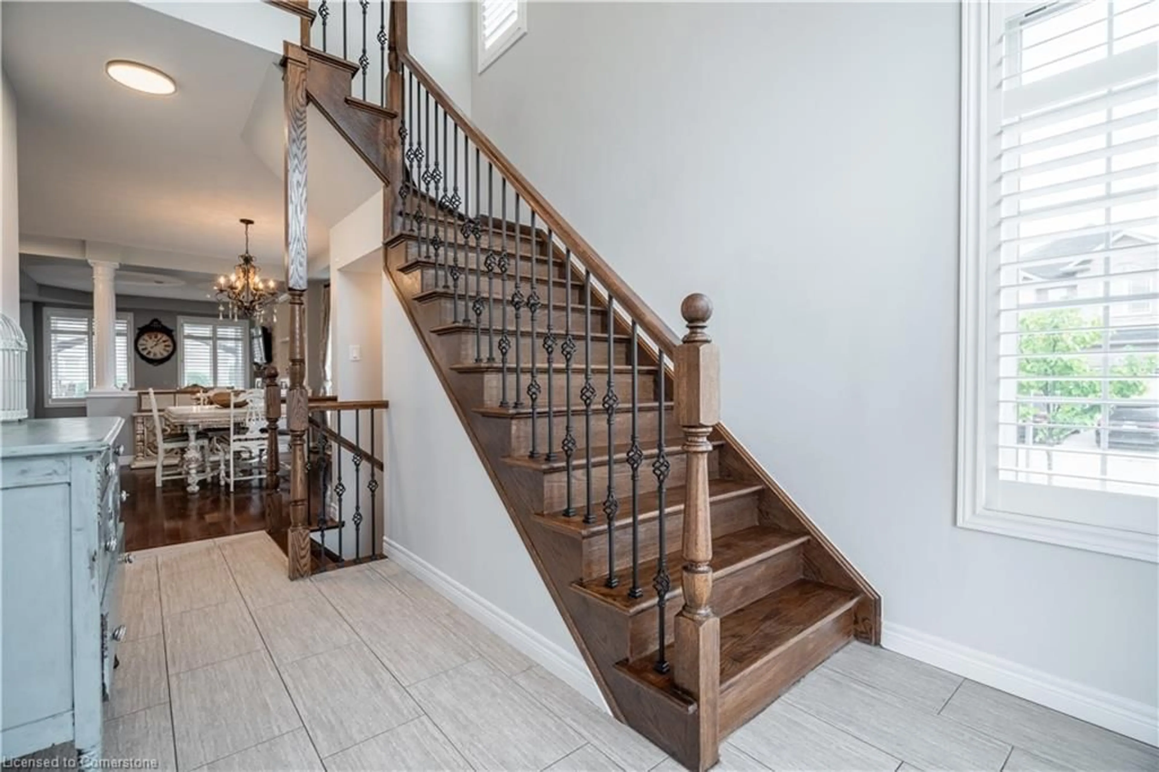 Stairs for 97 Chartwell Cir, Hamilton Ontario L9A 0L4