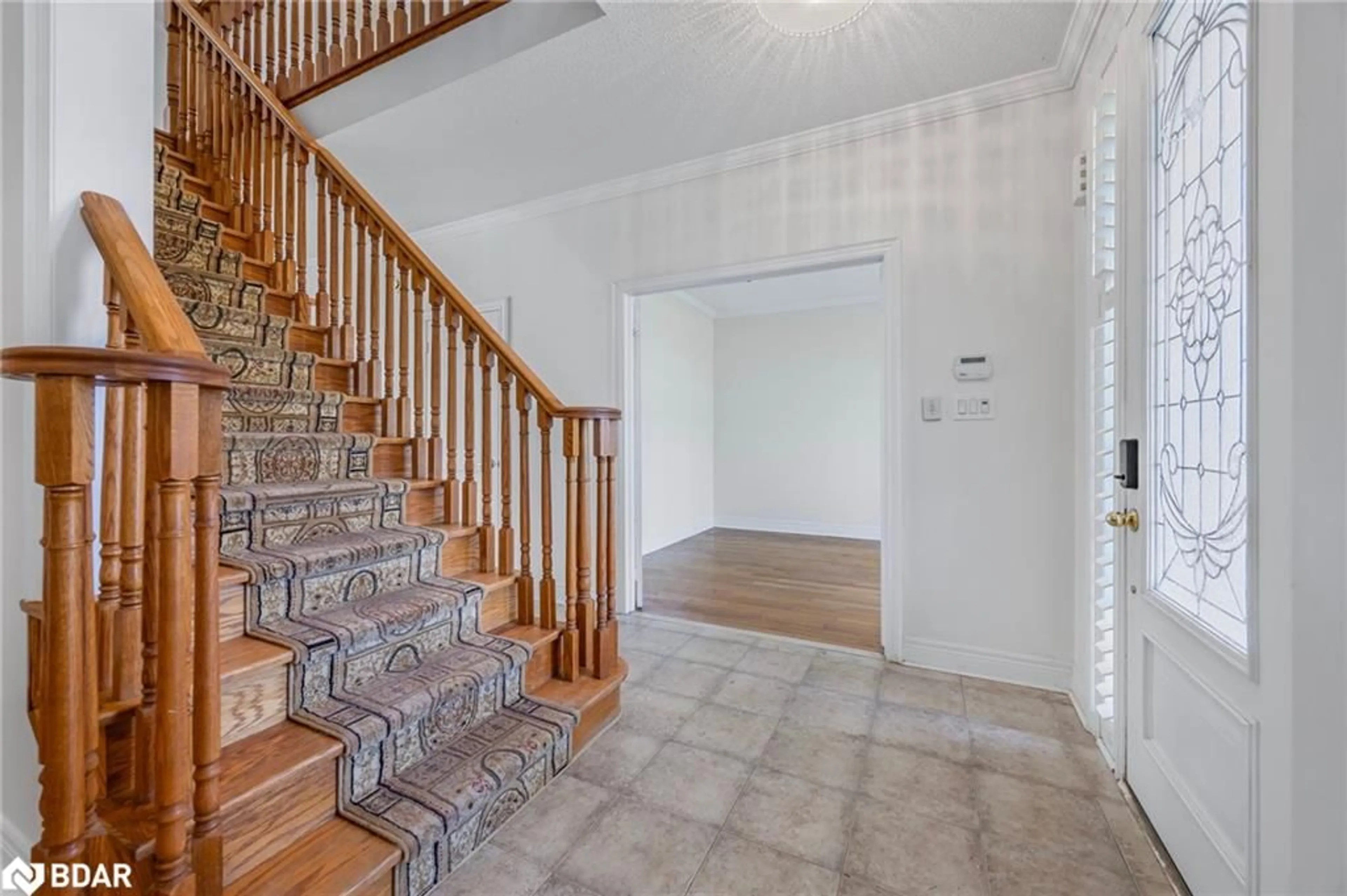 Stairs for 33 Collier Cres, Angus Ontario L0M 1B5