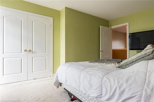 Additional property image - 7 Northampton Blvd