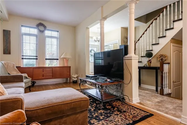 Additional property image - 7 Northampton Blvd